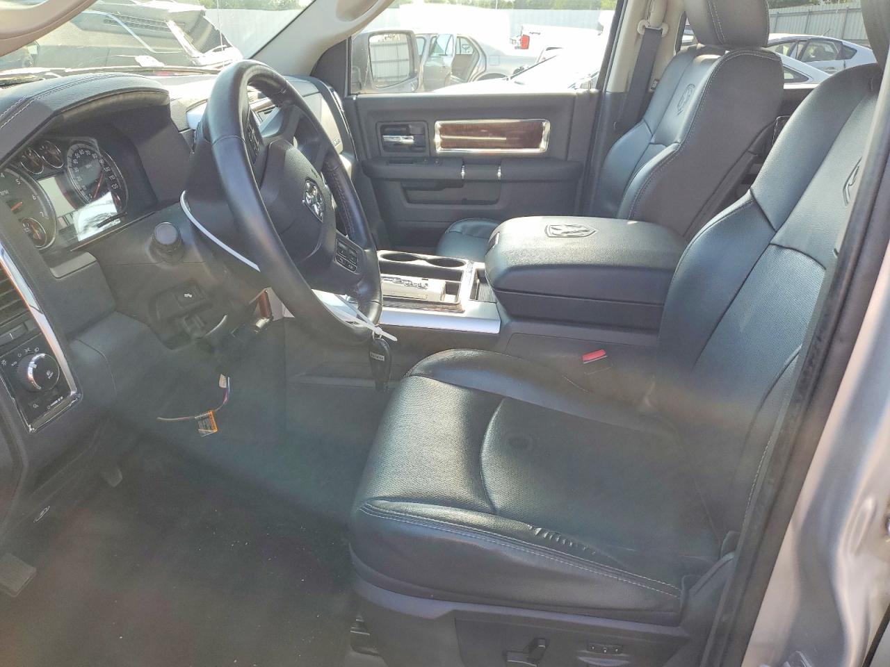 2012 Dodge Ram 1500 Laramie Silver vin: 1C6RD7NT0CS276444