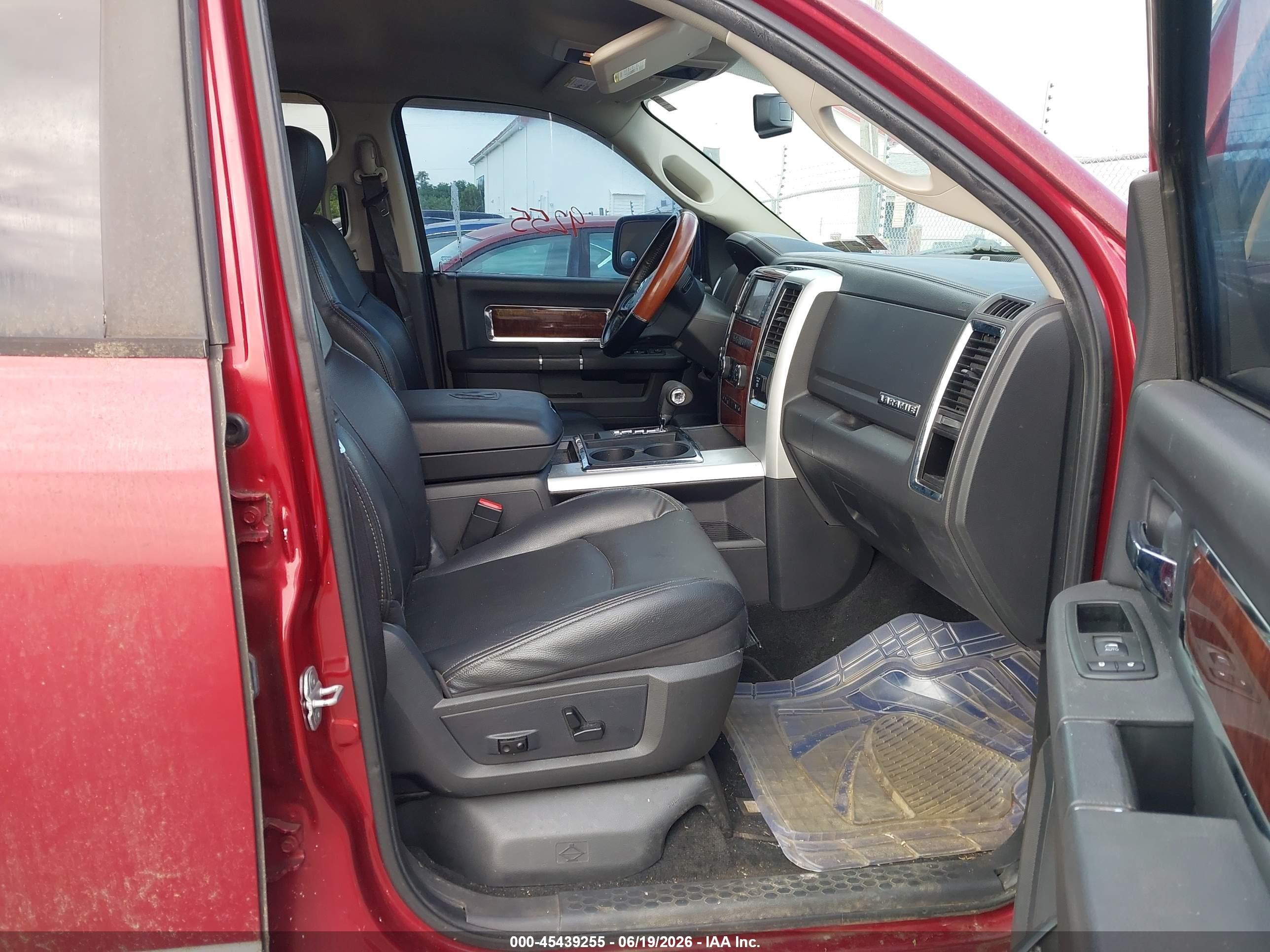 2012 Ram 1500 Laramie Maroon vin: 1C6RD7NT2CS258219
