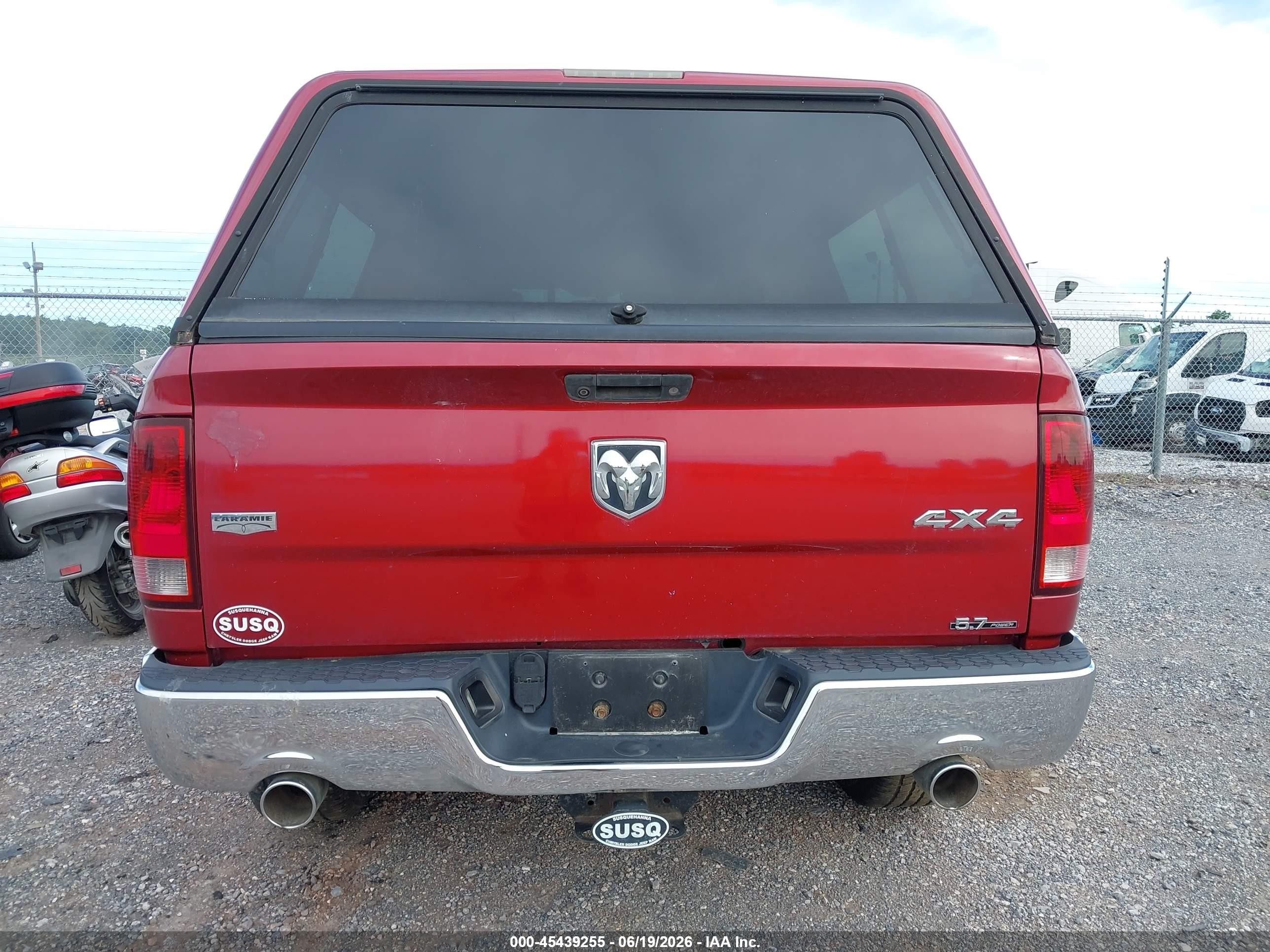 2012 Ram 1500 Laramie Maroon vin: 1C6RD7NT2CS258219