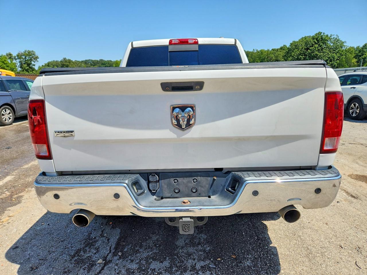 2012 Dodge Ram 1500 Laramie White vin: 1C6RD7NT2CS328267