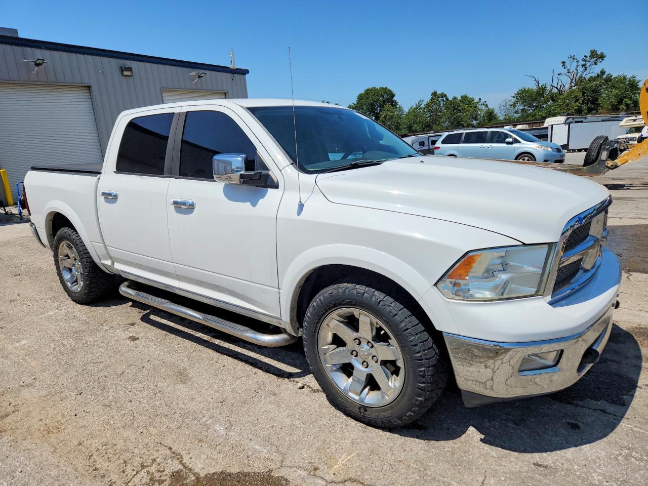 2012 Dodge Ram 1500 Laramie White vin: 1C6RD7NT2CS328267