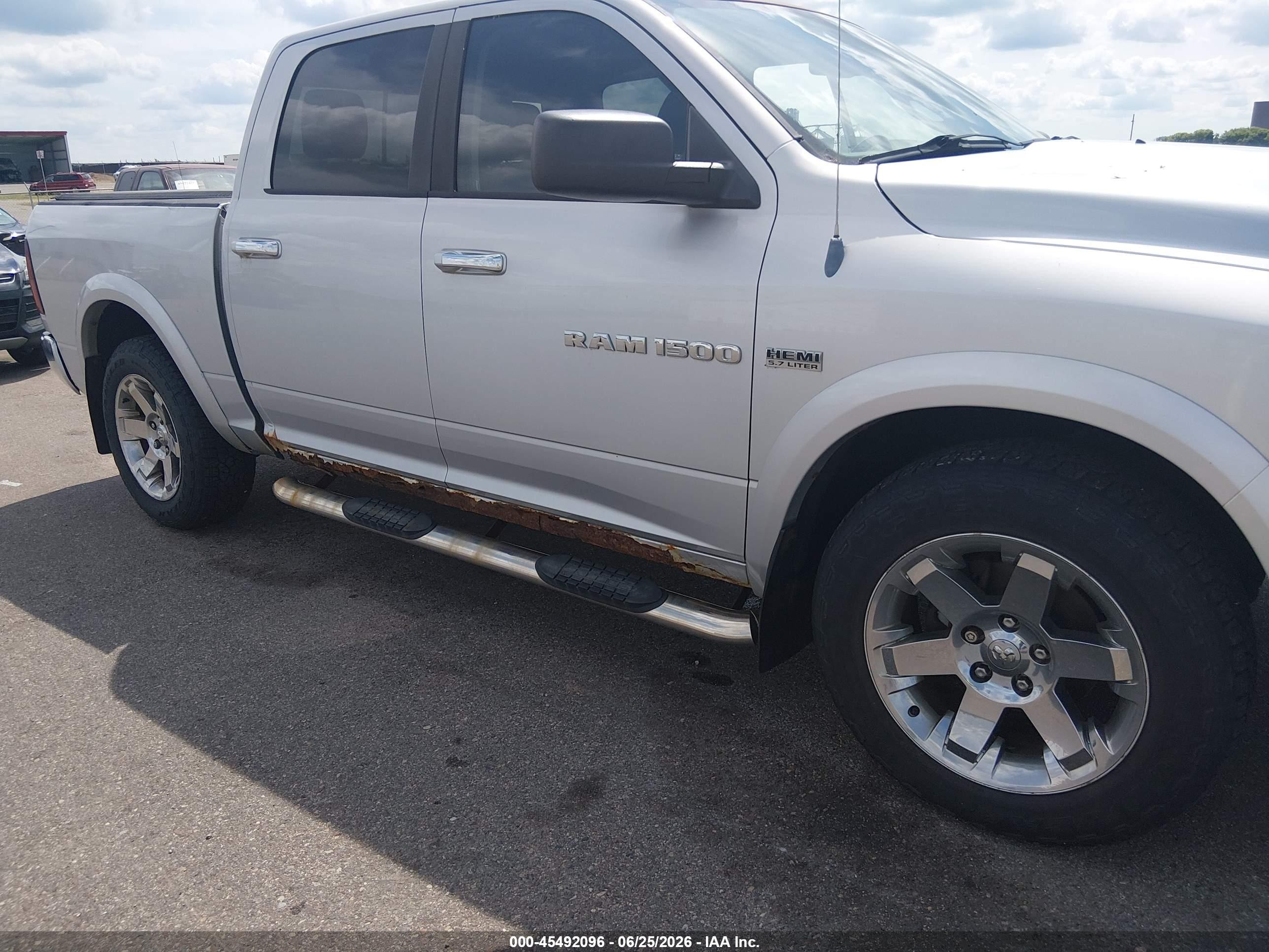2012 Ram 1500 Laramie Серебряный vin: 1C6RD7NT3CS276700