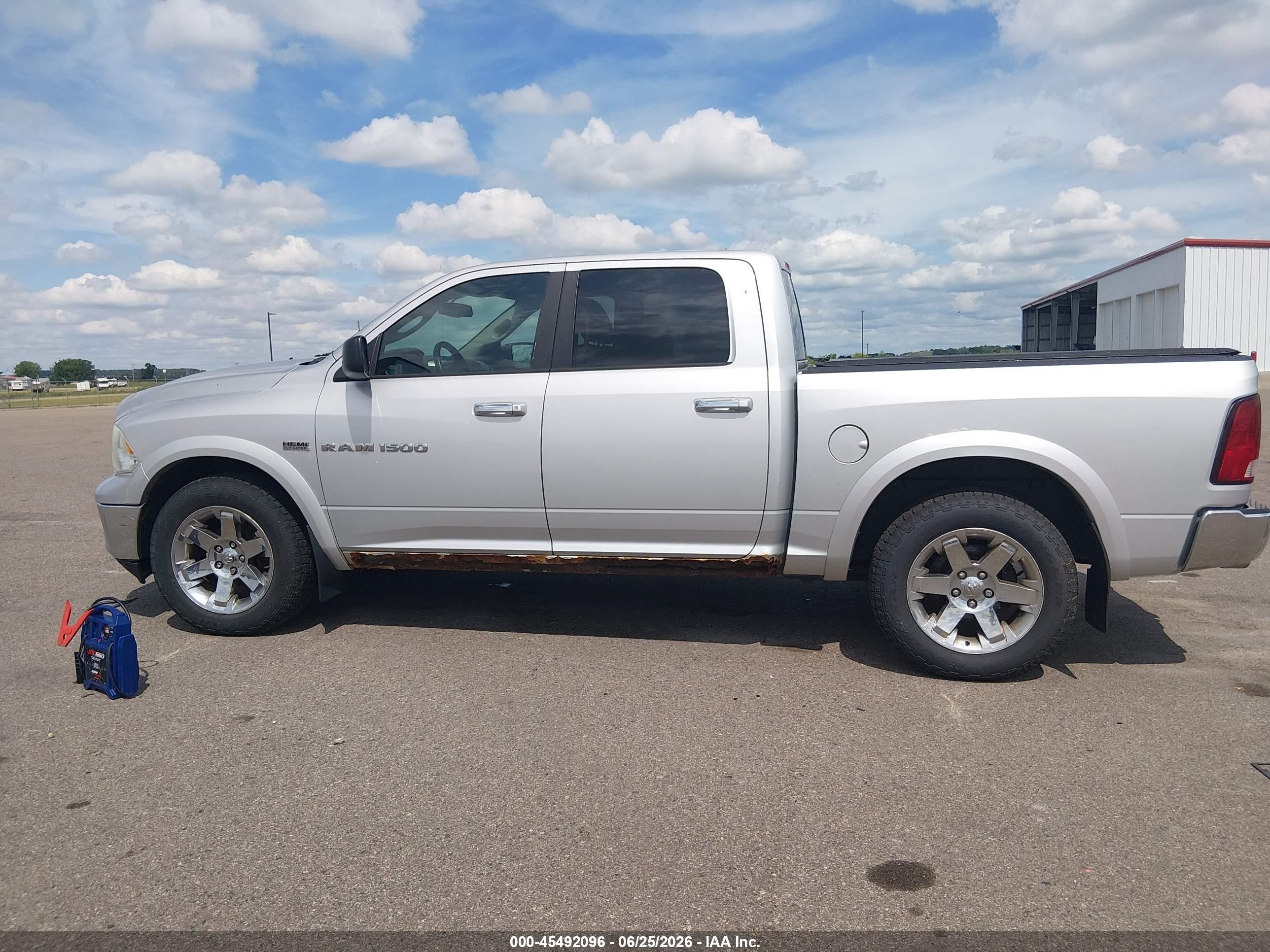 2012 Ram 1500 Laramie Серебряный vin: 1C6RD7NT3CS276700