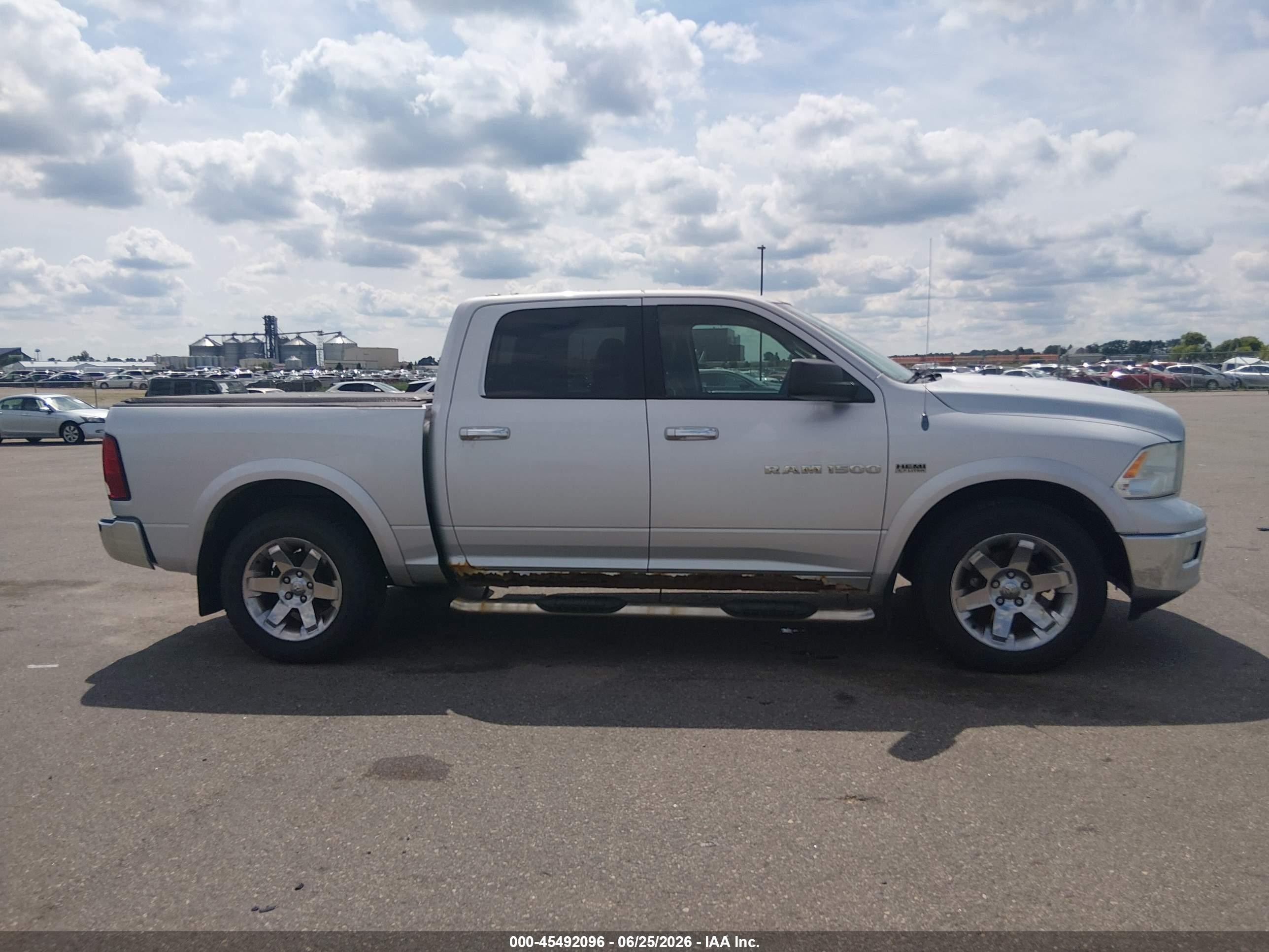 2012 Ram 1500 Laramie Серебряный vin: 1C6RD7NT3CS276700