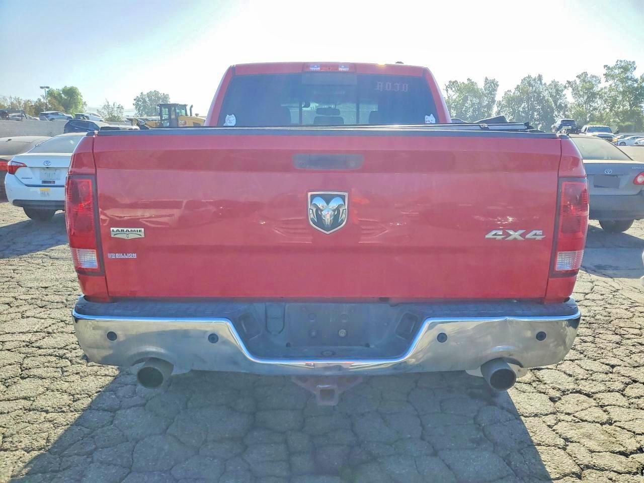 2012 Dodge Ram 1500 Laramie Красный vin: 1C6RD7NT4CS328092