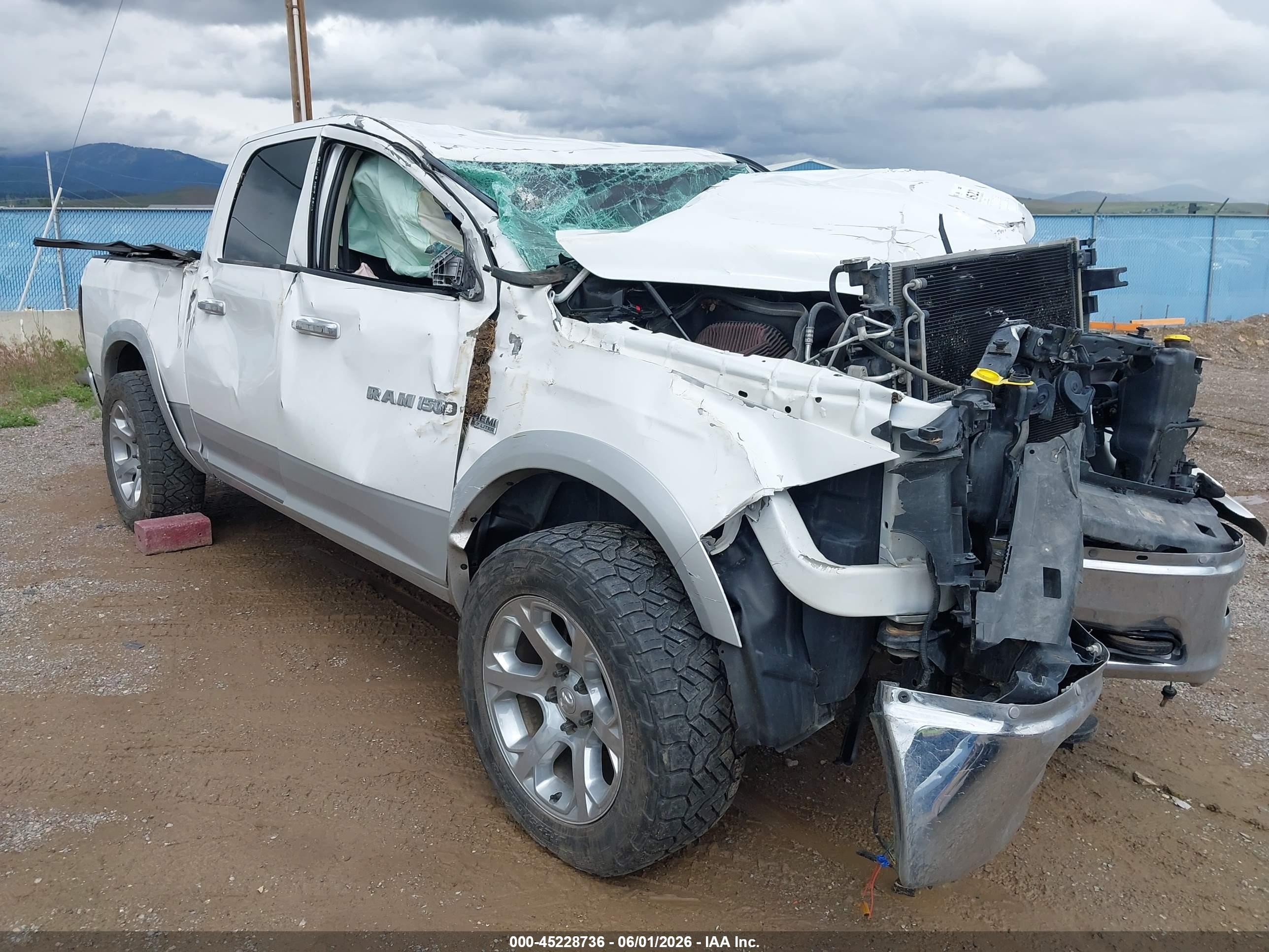 2012 Ram 1500 Laramie Белый vin: 1C6RD7NT6CS284192