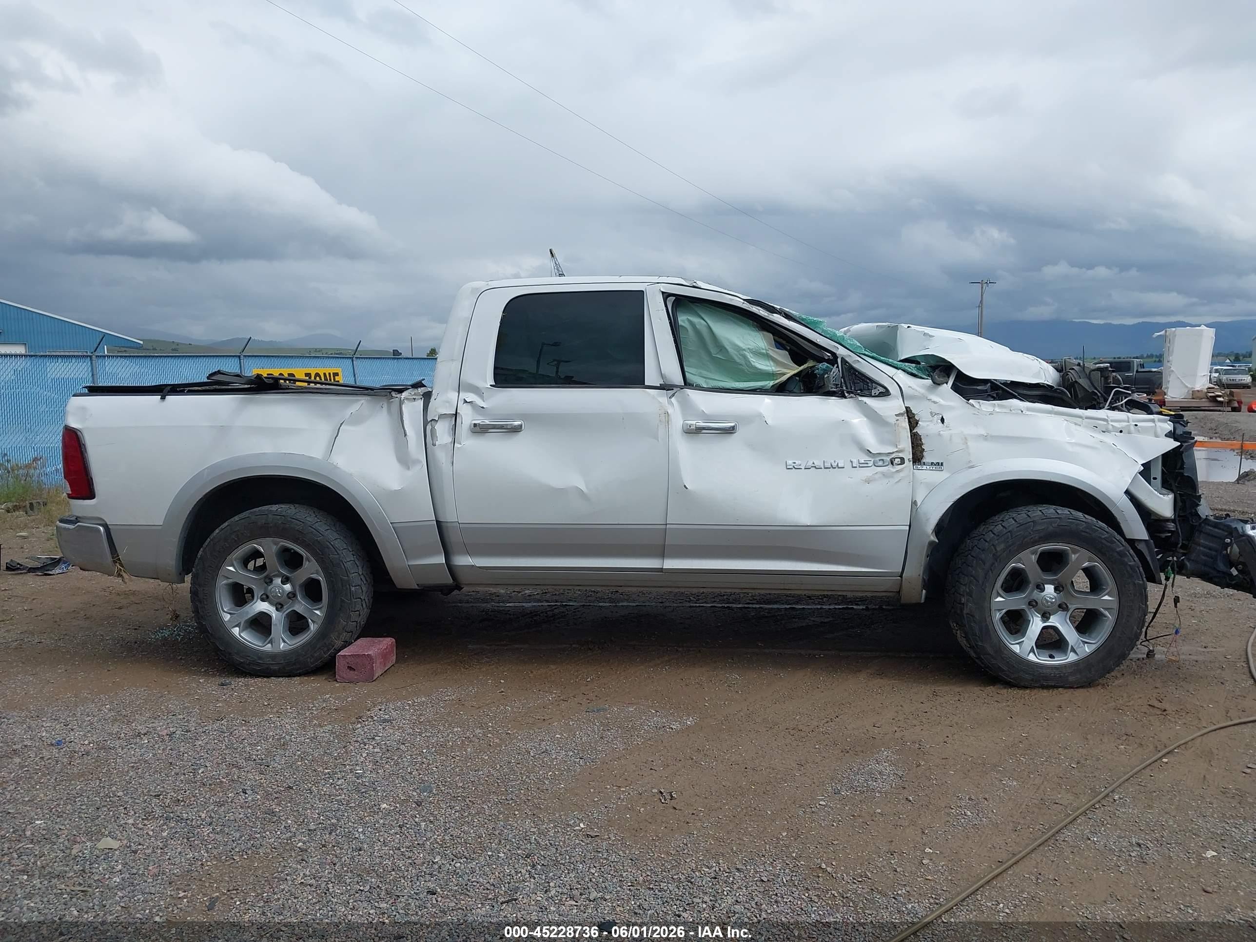2012 Ram 1500 Laramie Белый vin: 1C6RD7NT6CS284192