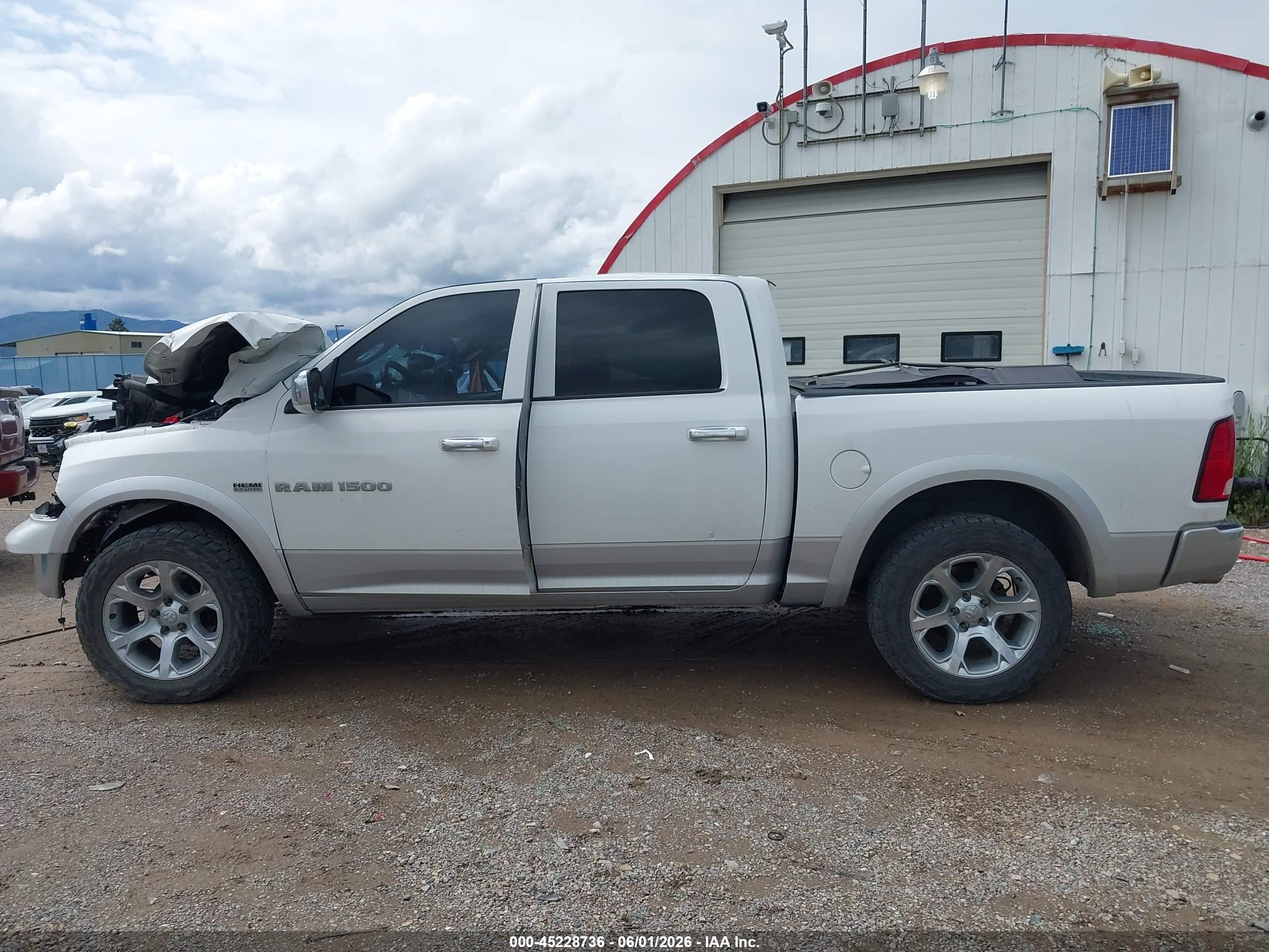 2012 Ram 1500 Laramie Белый vin: 1C6RD7NT6CS284192