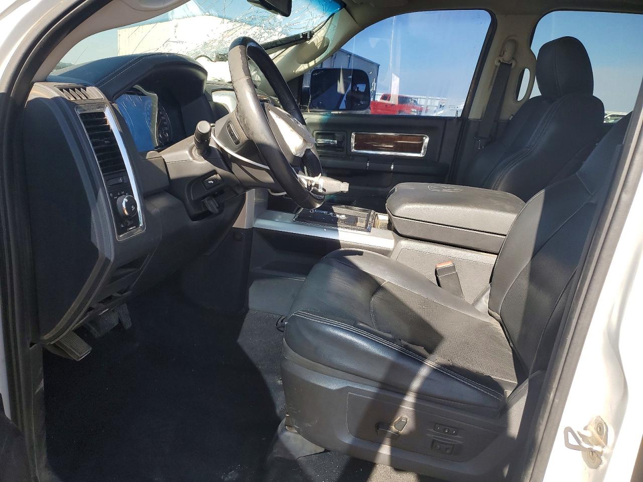 2012 Dodge Ram 1500 Laramie White vin: 1C6RD7NT9CS280248