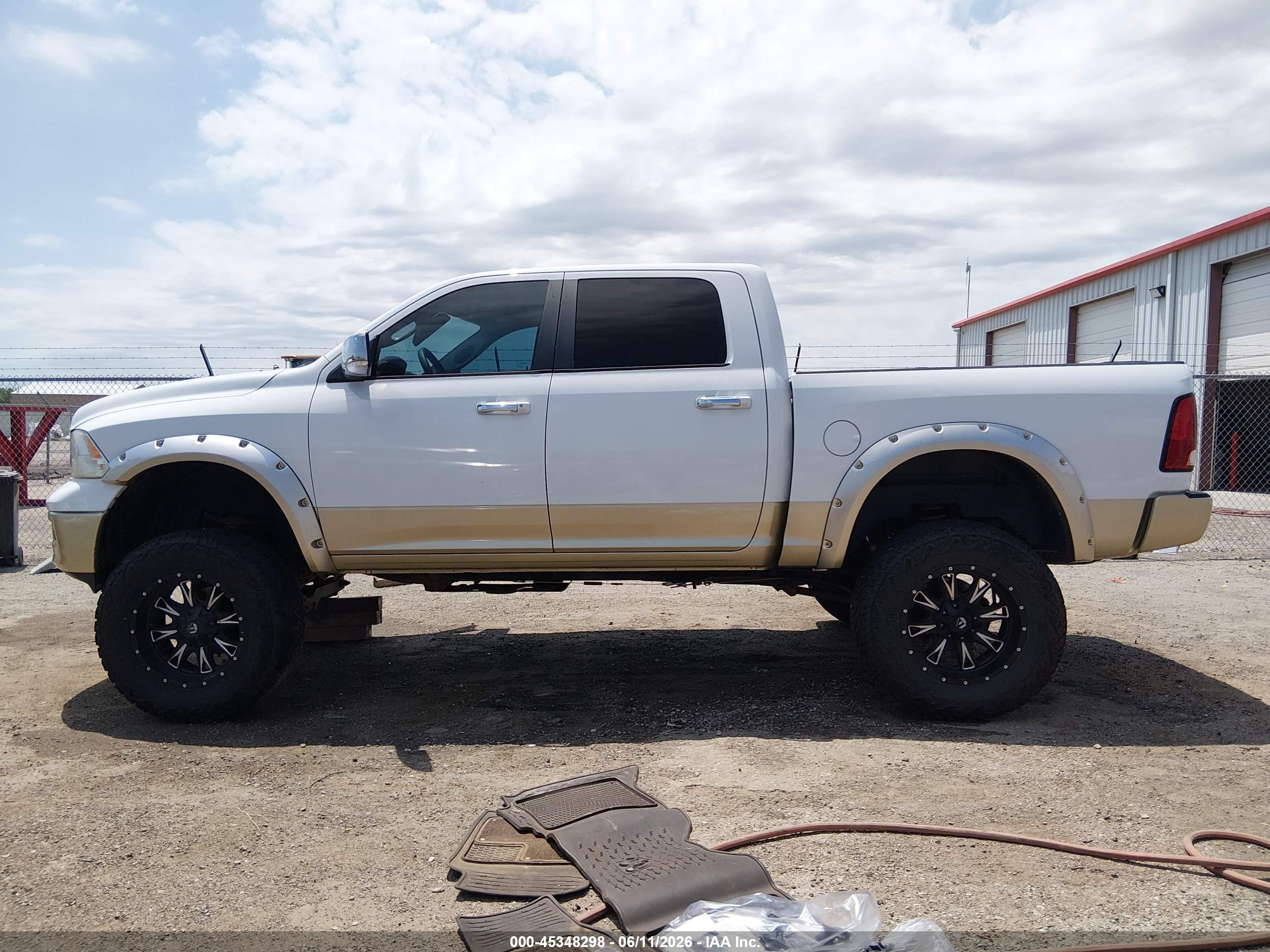 2012 Ram 1500 Laramie Longhorn Edition Белый vin: 1C6RD7PT1CS237746