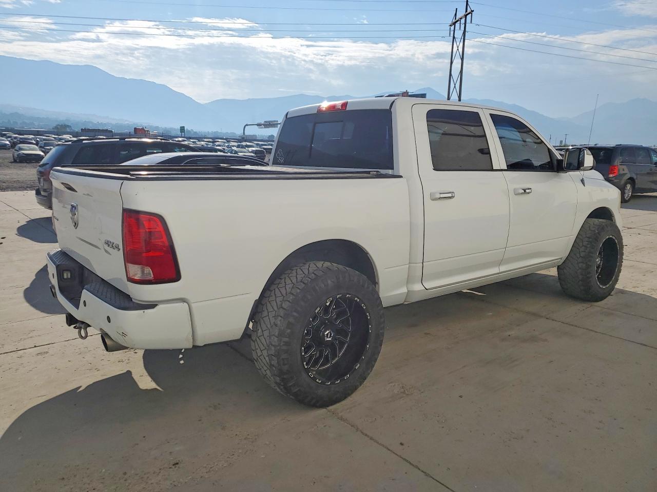2012 Dodge Ram 1500 Longhorn Белый vin: 1C6RD7PT2CS295087