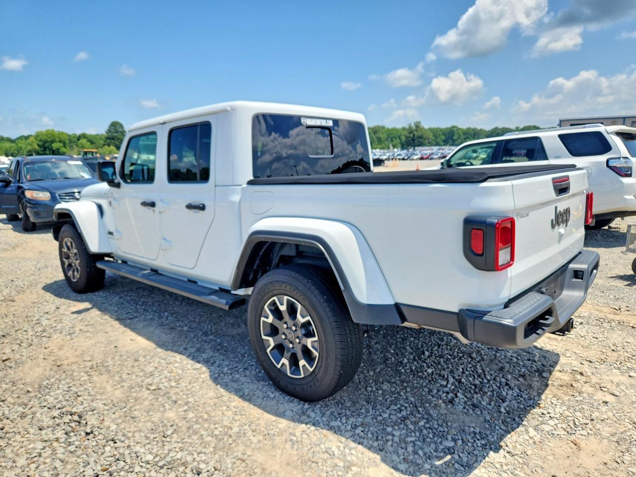 2025 Jeep Gladiator Sport Белый vin: 1C6RJTAG9SL522345