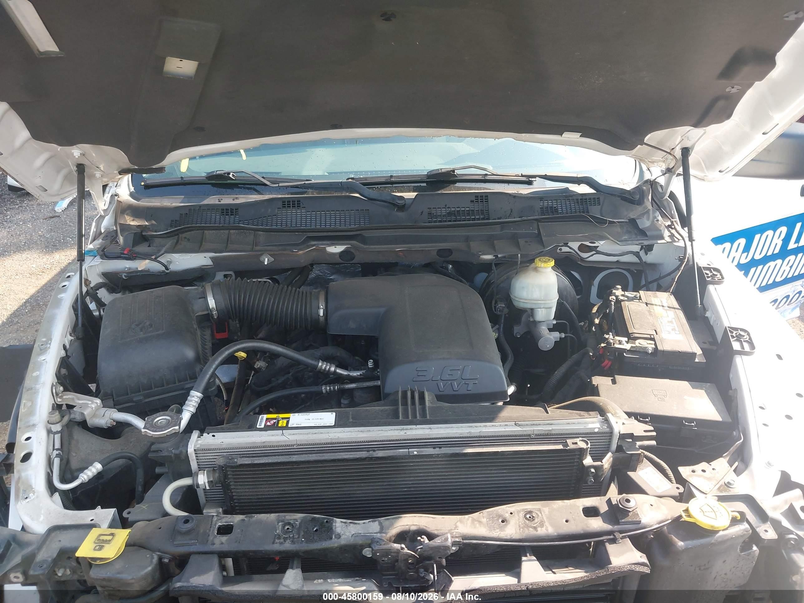 2015 Ram 1500 Express Белый vin: 1C6RR6FG0FS621702