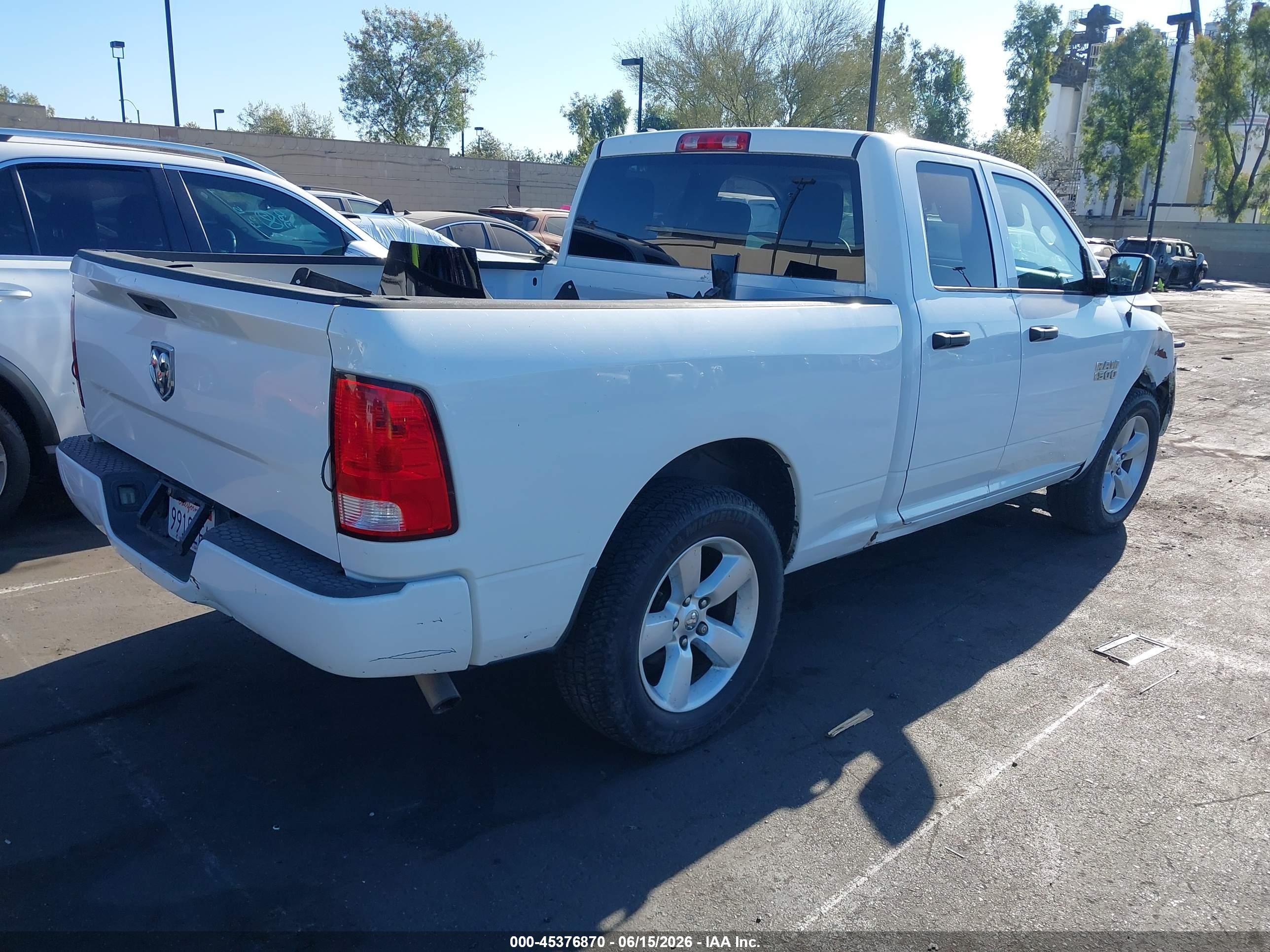 2014 Ram 1500 Tradesman White vin: 1C6RR6FG1ES441224