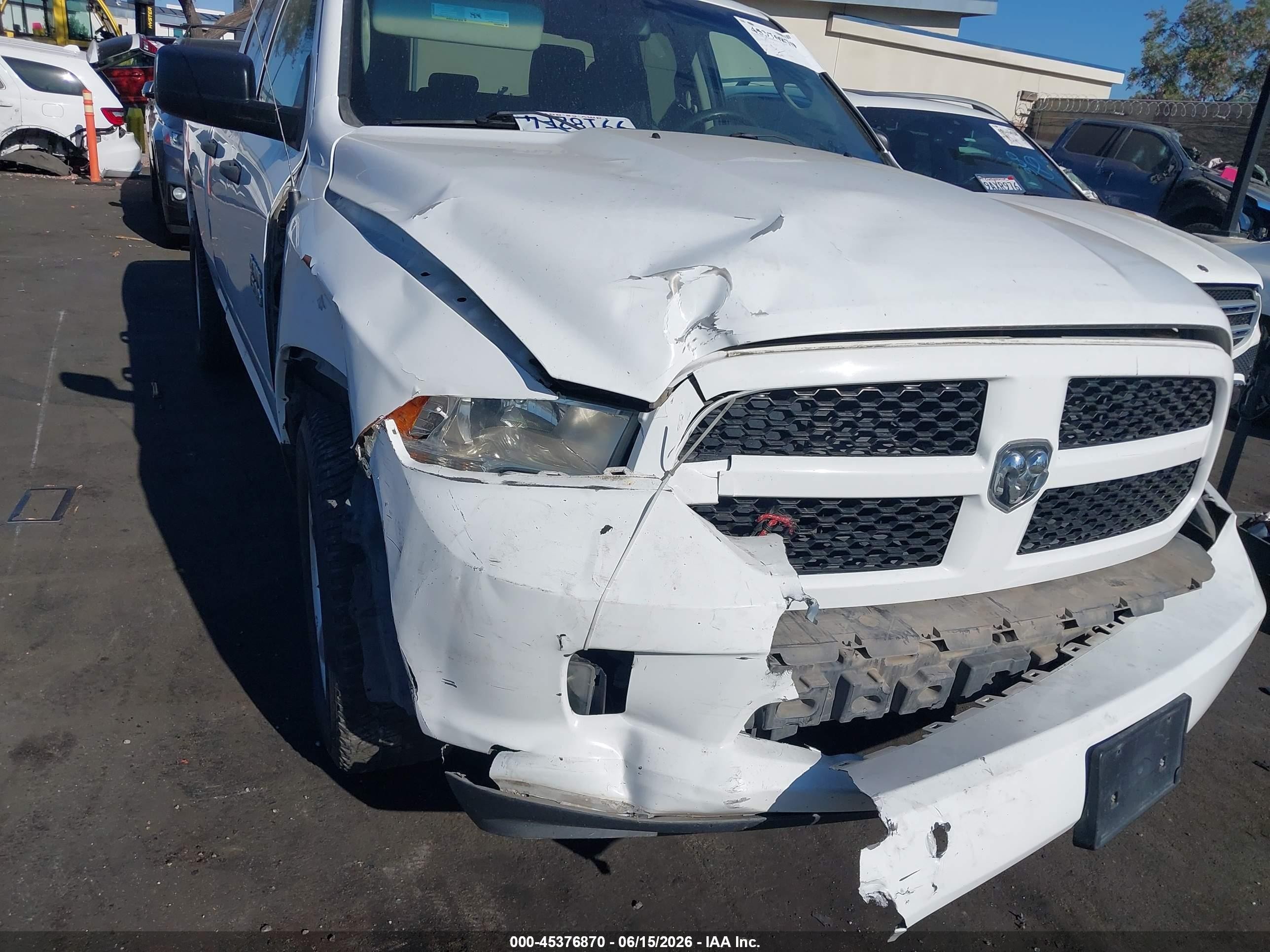 2014 Ram 1500 Tradesman White vin: 1C6RR6FG1ES441224
