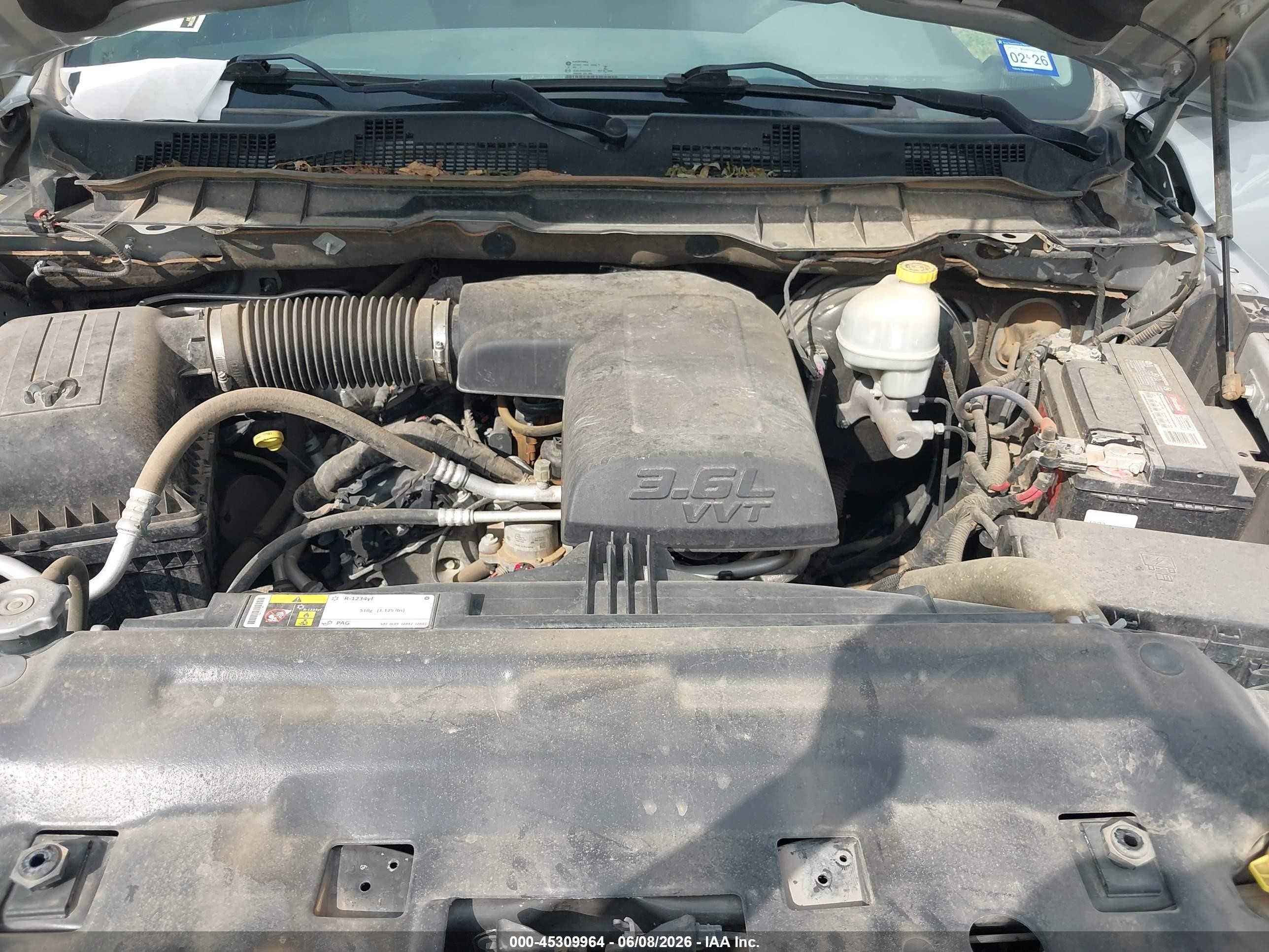 2015 Ram 1500 Express Серебряный vin: 1C6RR6FG2FS658721