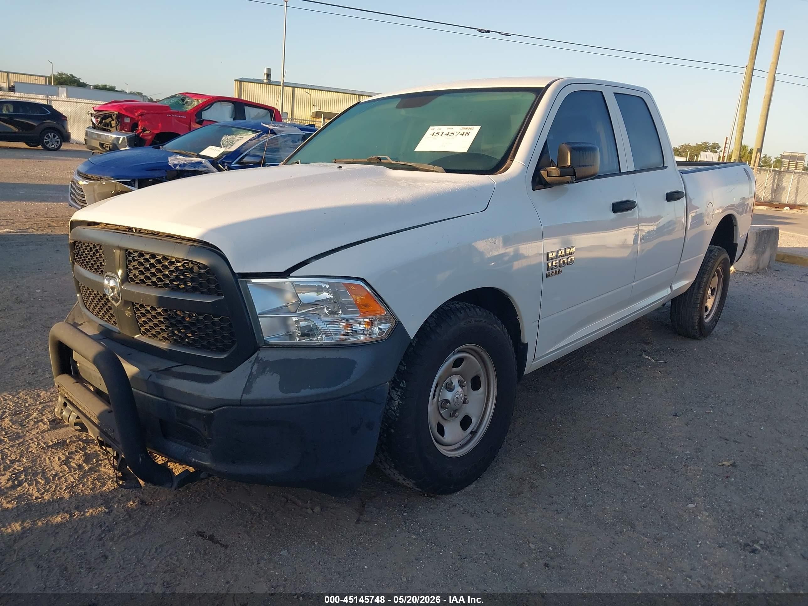 2019 Ram 1500 Classic Tradesman  4x2 6'4 Box White vin: 1C6RR6FG3KS610381