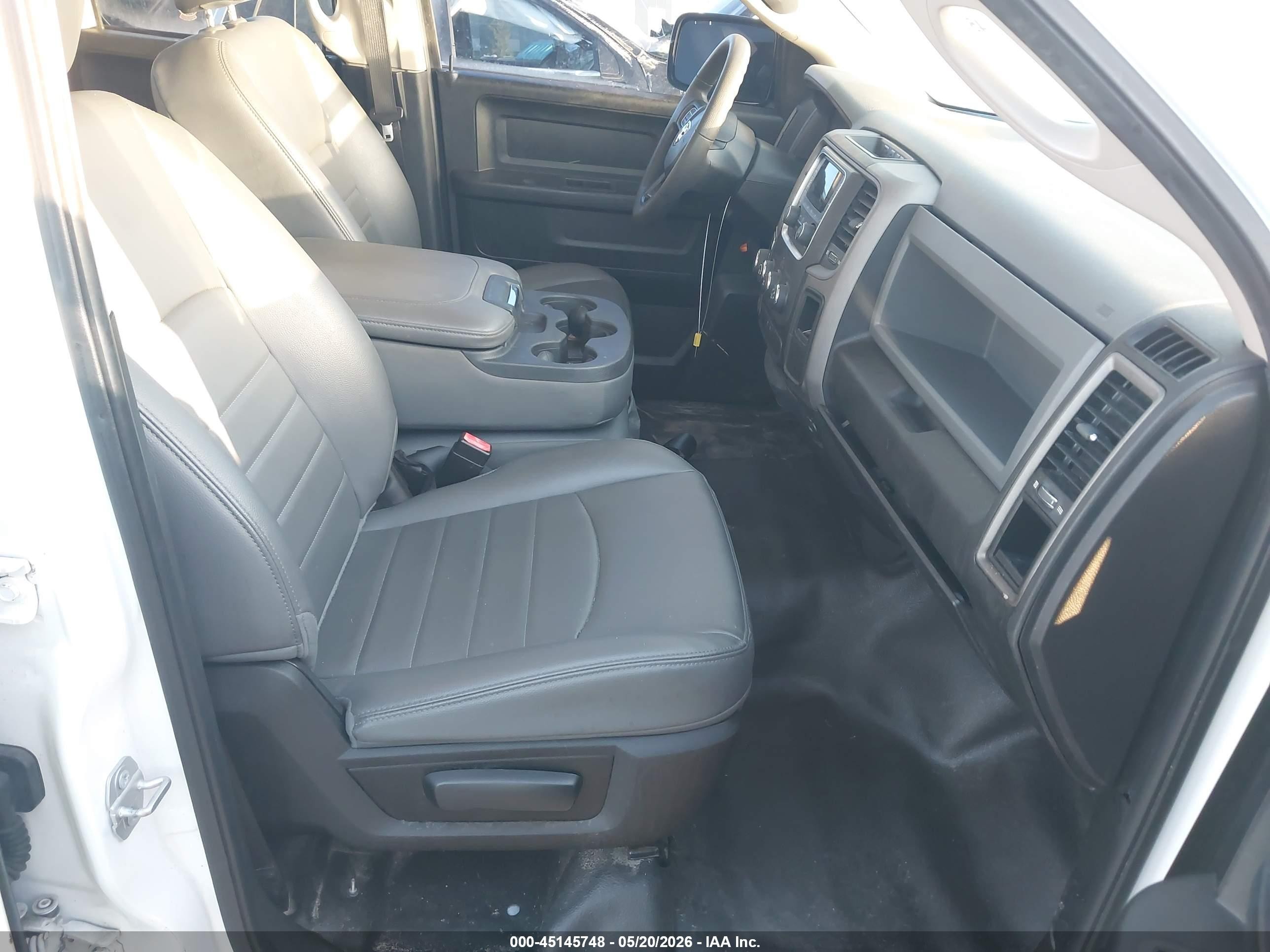 2019 Ram 1500 Classic Tradesman  4x2 6'4 Box White vin: 1C6RR6FG3KS610381