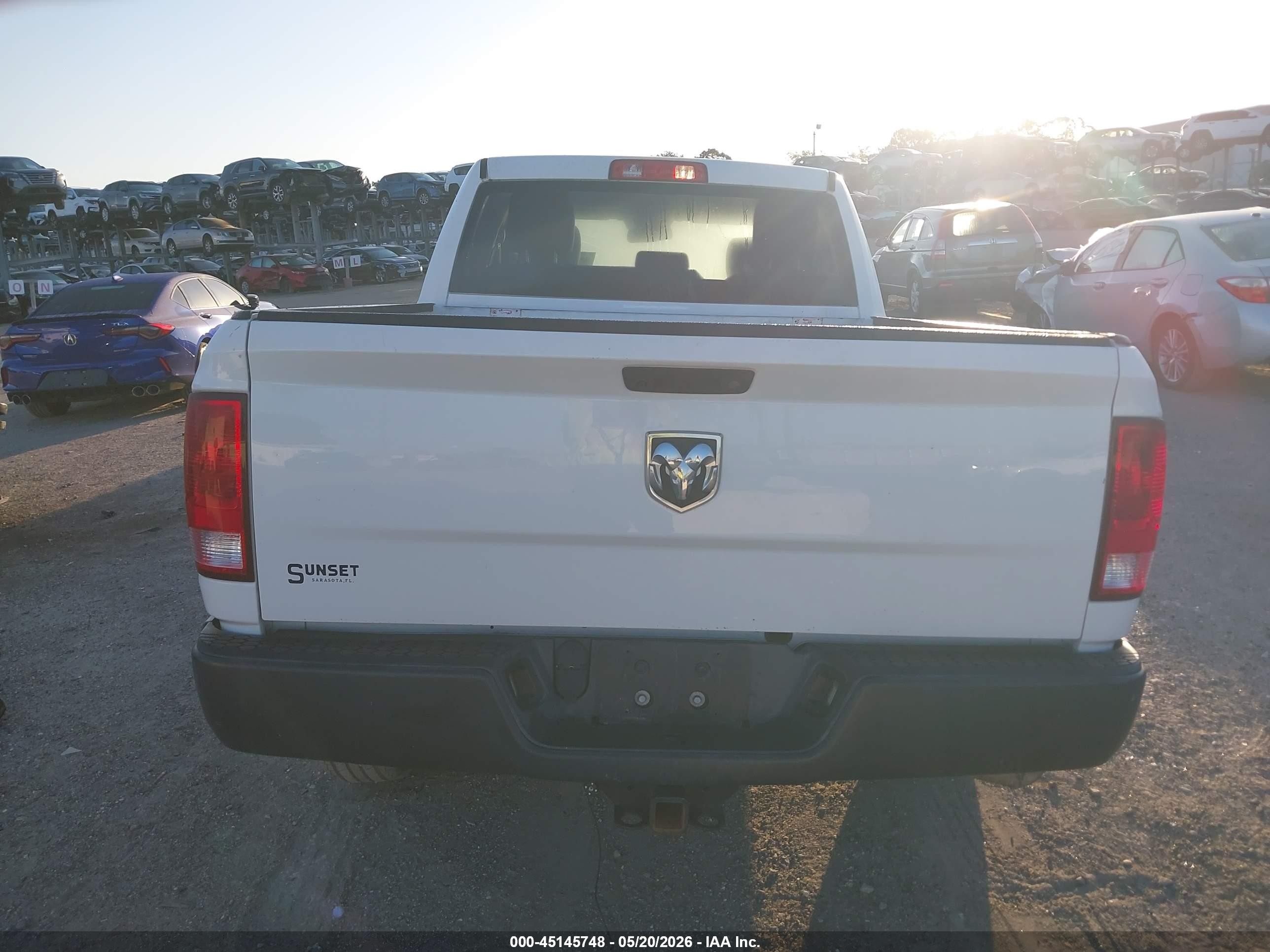 2019 Ram 1500 Classic Tradesman  4x2 6'4 Box White vin: 1C6RR6FG3KS610381