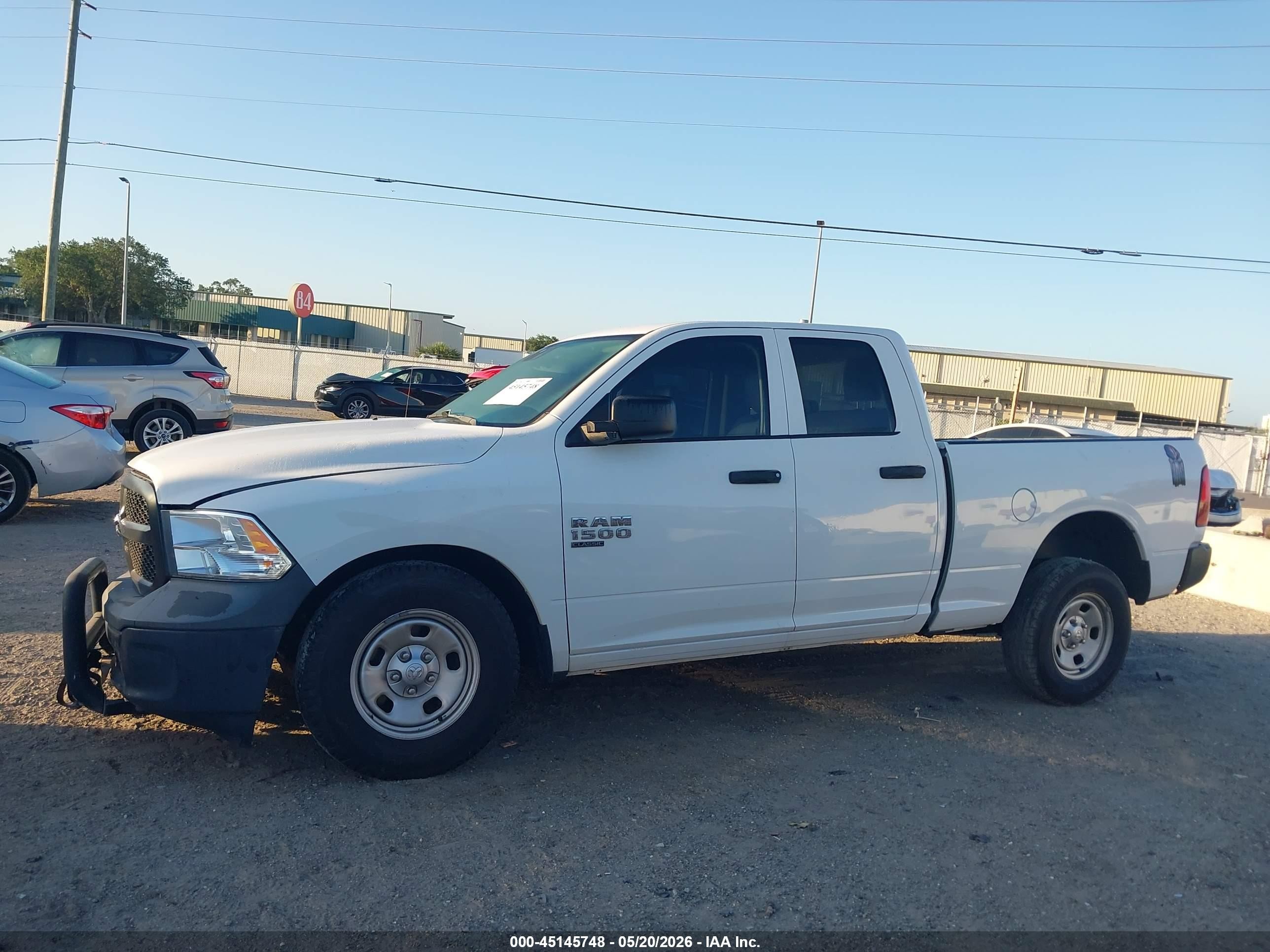 2019 Ram 1500 Classic Tradesman  4x2 6'4 Box White vin: 1C6RR6FG3KS610381