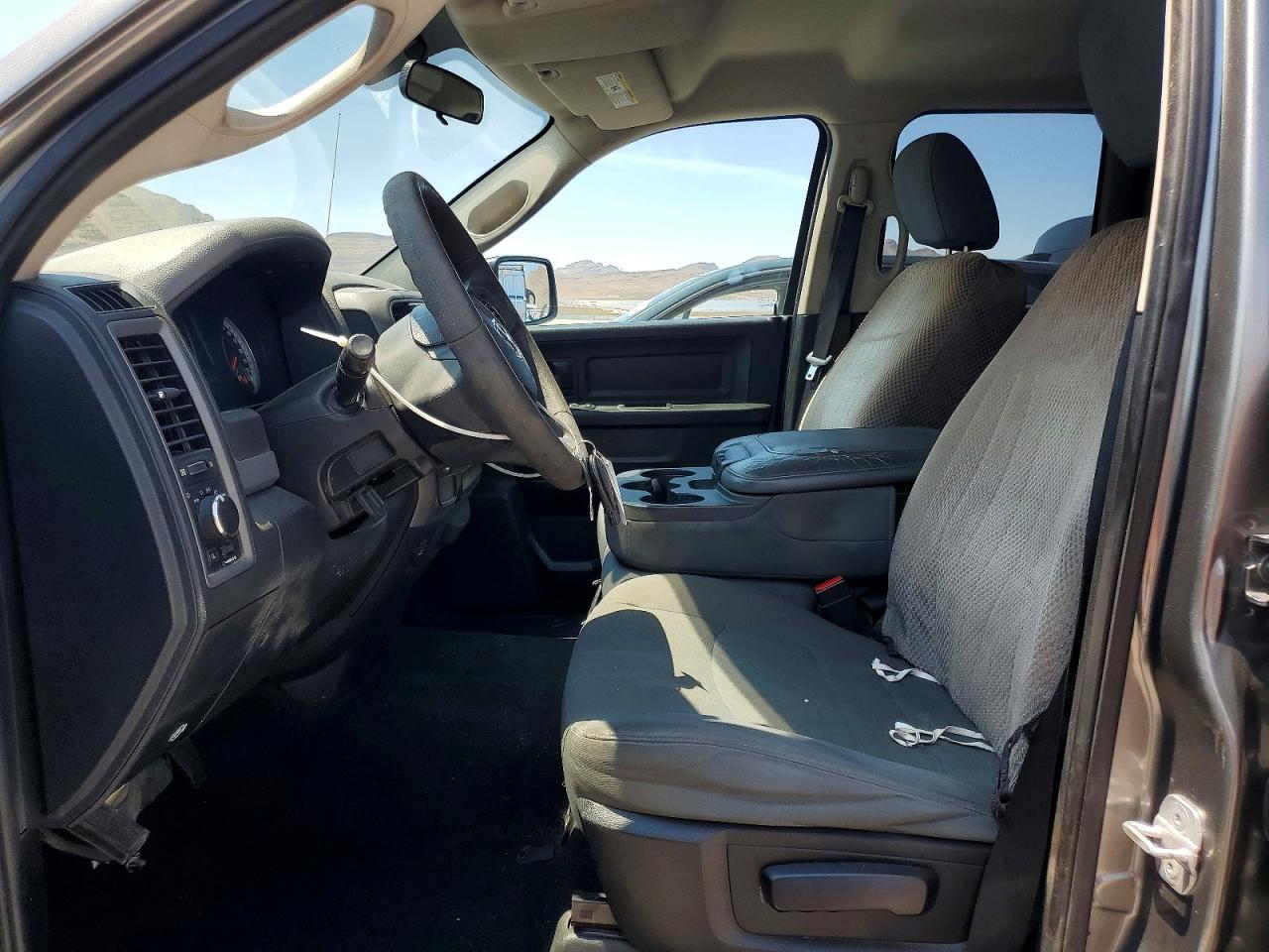 2013 Ram 1500 St Серый vin: 1C6RR6FG4DS550372