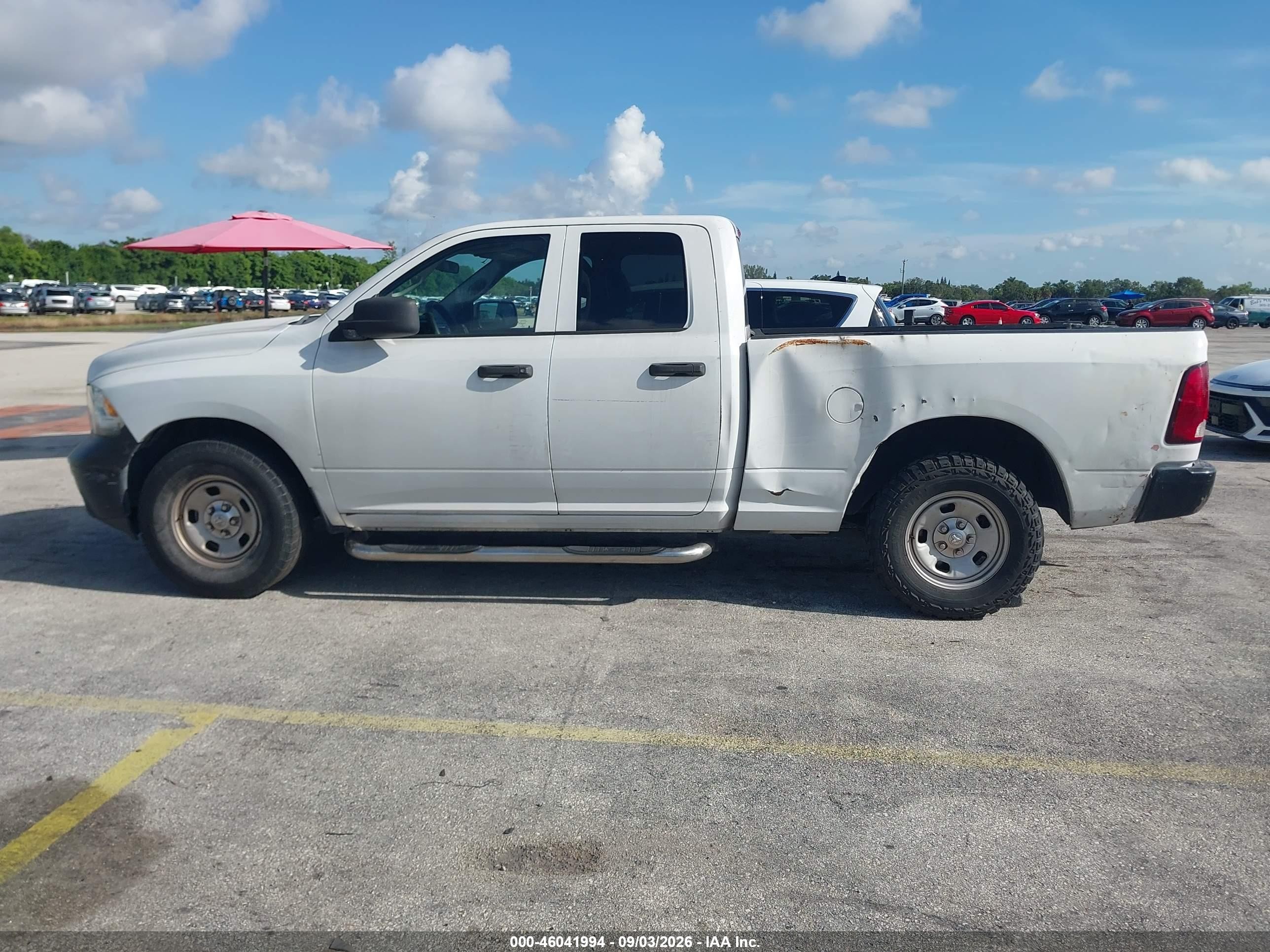 2015 Ram 1500 Tradesman White vin: 1C6RR6FG4FS554649
