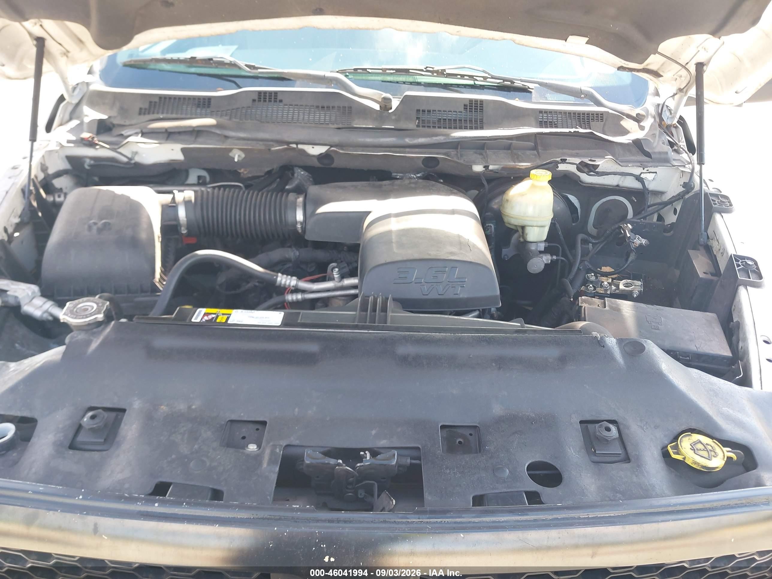 2015 Ram 1500 Tradesman White vin: 1C6RR6FG4FS554649