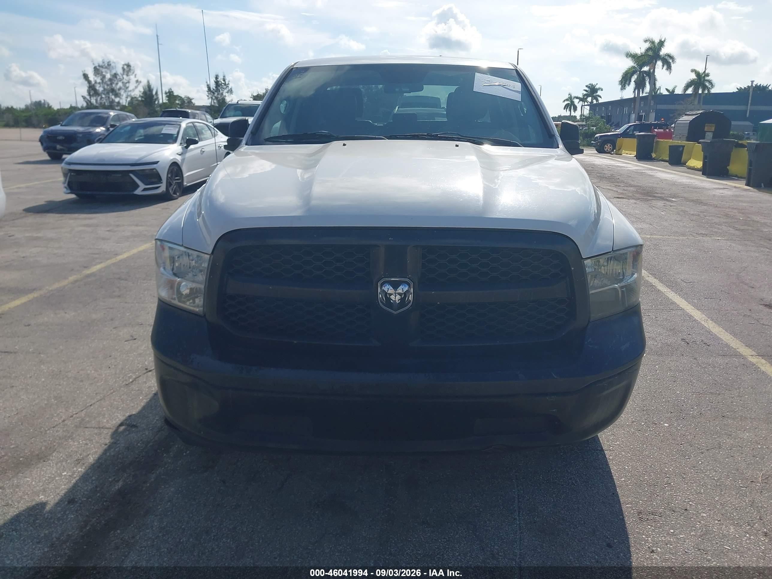 2015 Ram 1500 Tradesman White vin: 1C6RR6FG4FS554649