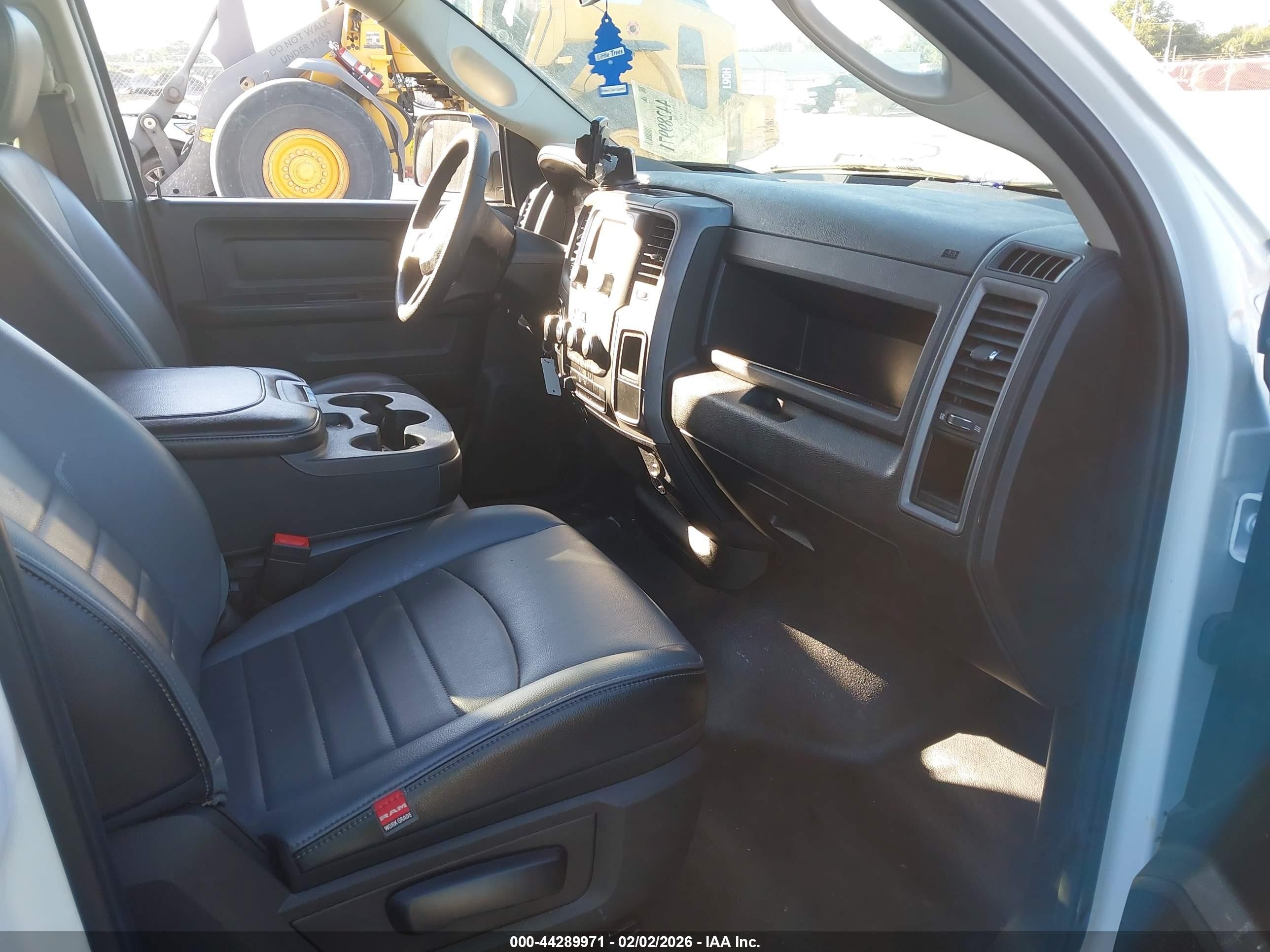 2023 Ram 1500 Classic Tradesman  4x2 6'4 Box White vin: 1C6RR6FG4PS592948
