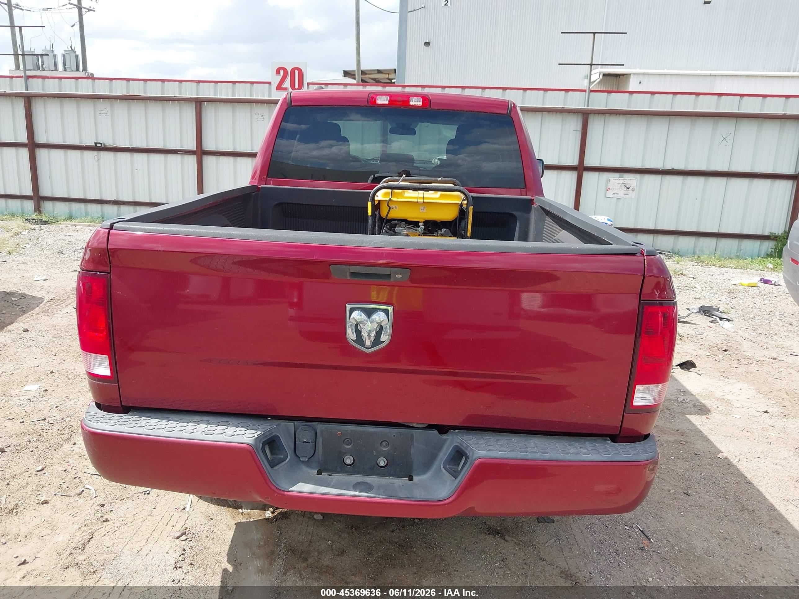 2015 Ram 1500 Express Red vin: 1C6RR6FG5FS505752