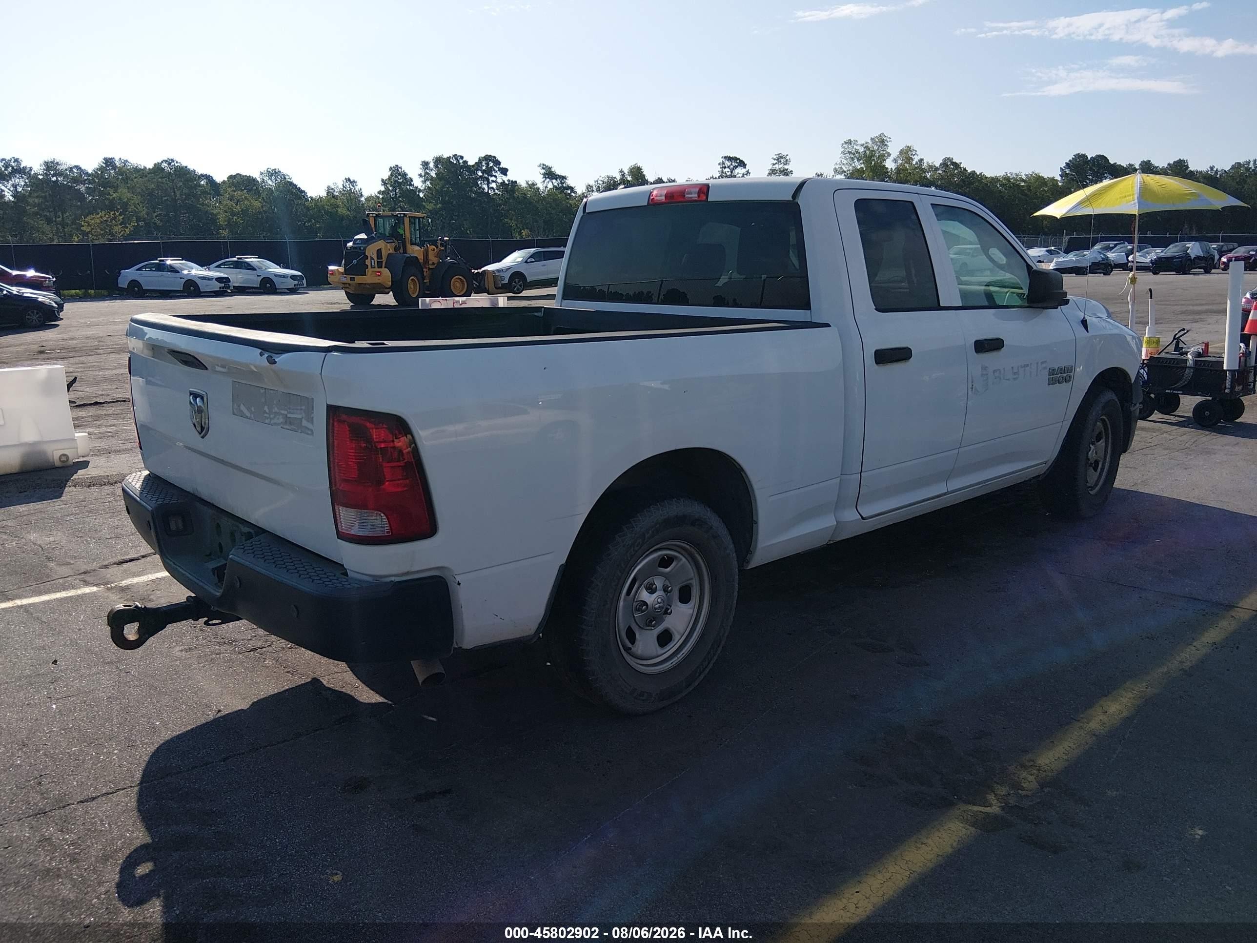 2015 Ram 1500 Tradesman White vin: 1C6RR6FG5FS645901