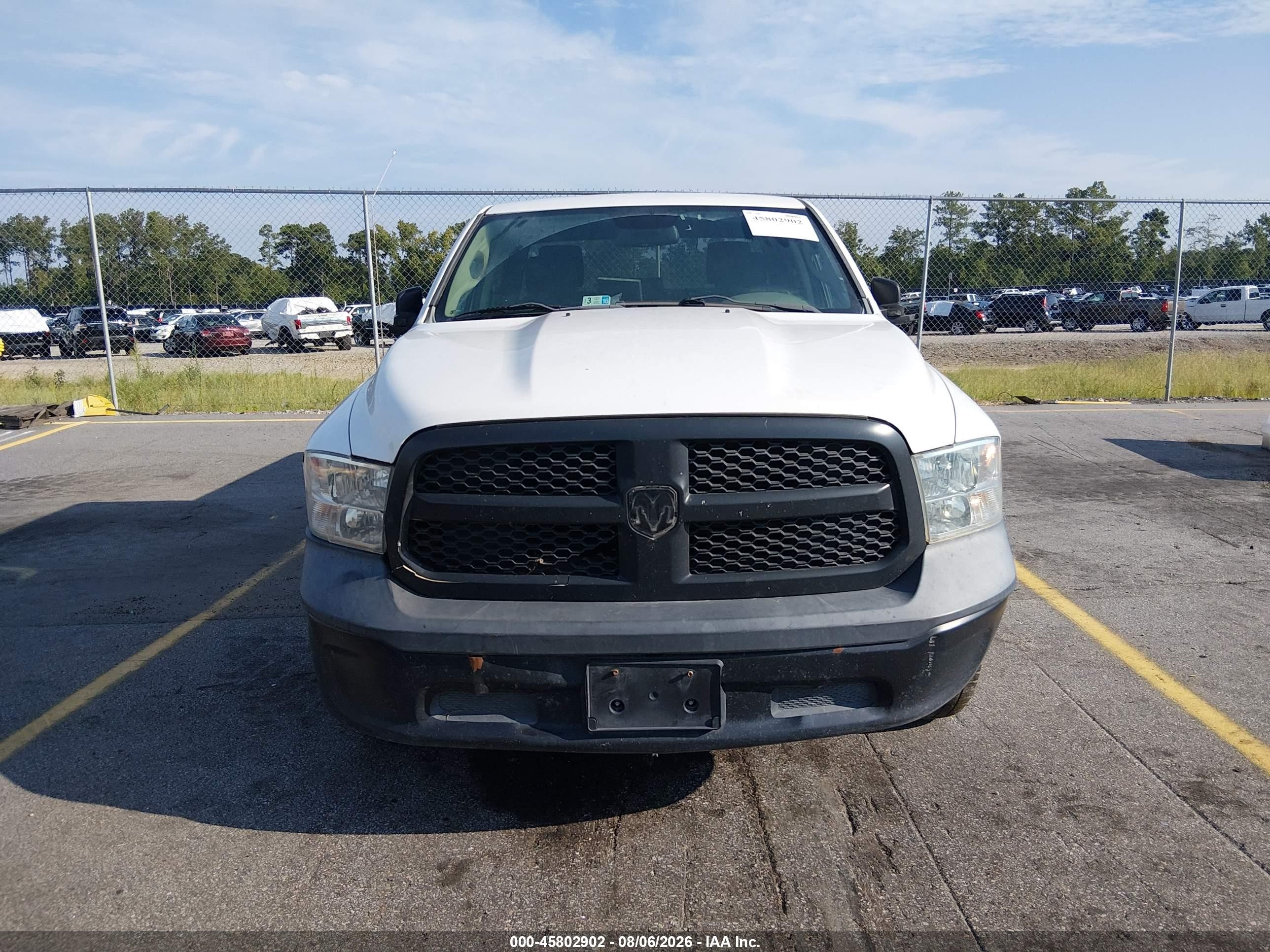 2015 Ram 1500 Tradesman White vin: 1C6RR6FG5FS645901