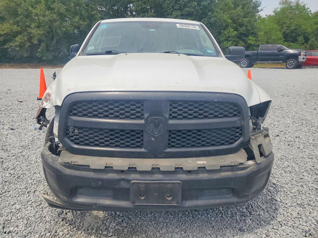 2018 Ram 1500 St White vin: 1C6RR6FG5JS330413