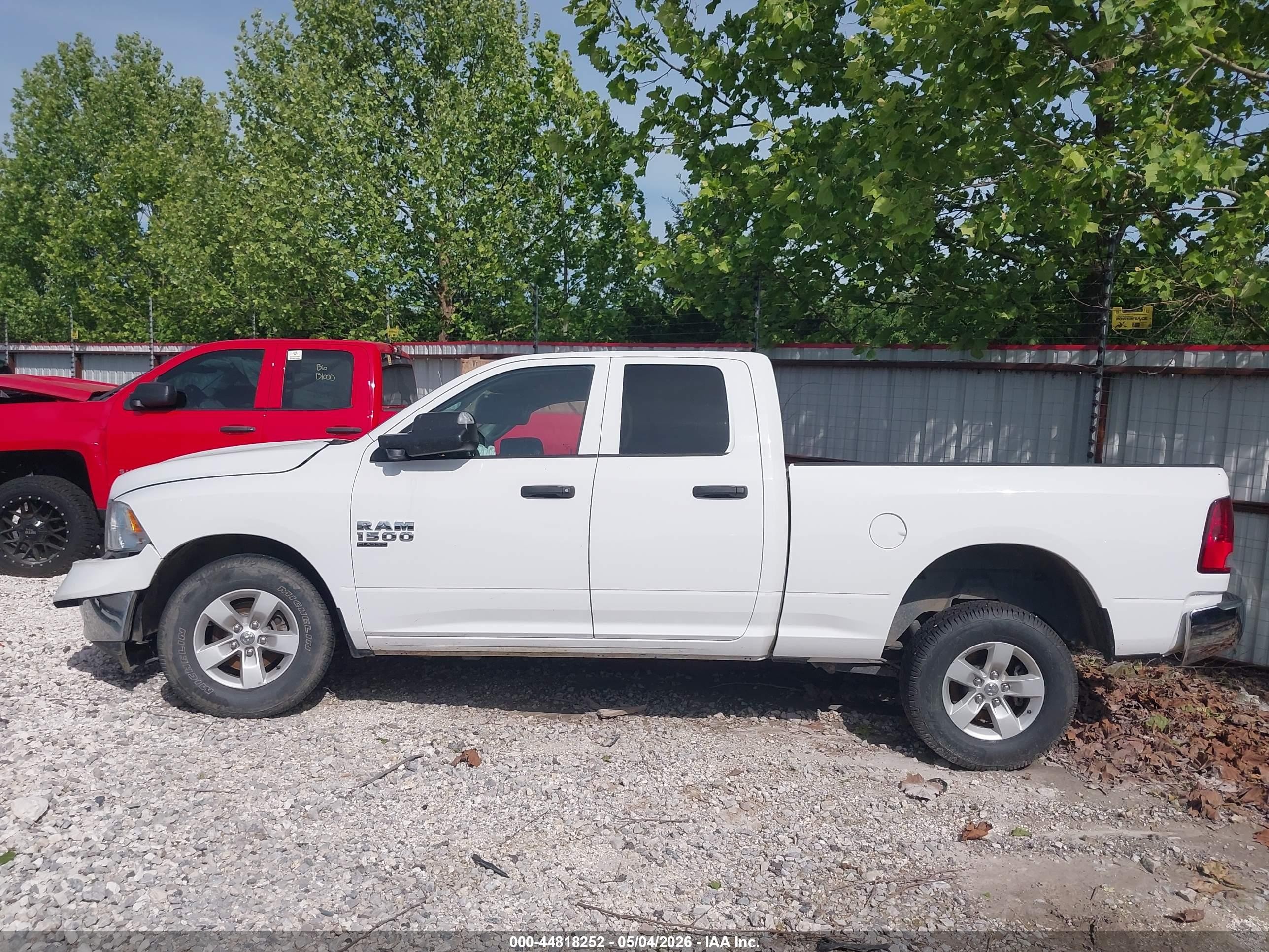 2022 Ram 1500 Classic Tradesman  4x2 6'4 Box White vin: 1C6RR6FG6NS186411