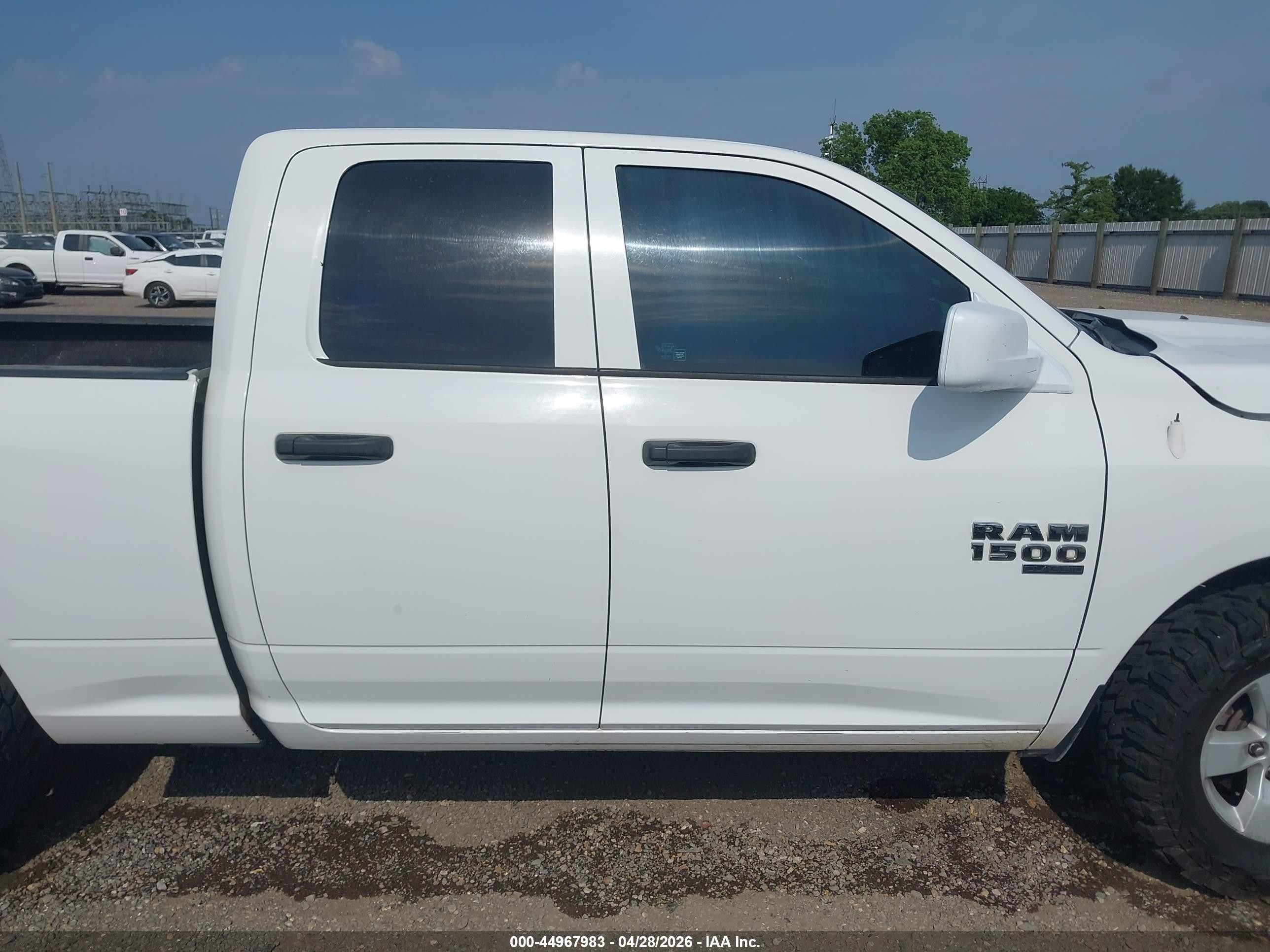 2019 Ram 1500 Classic Tradesman  4x2 6'4 Box White vin: 1C6RR6FG8KS529893