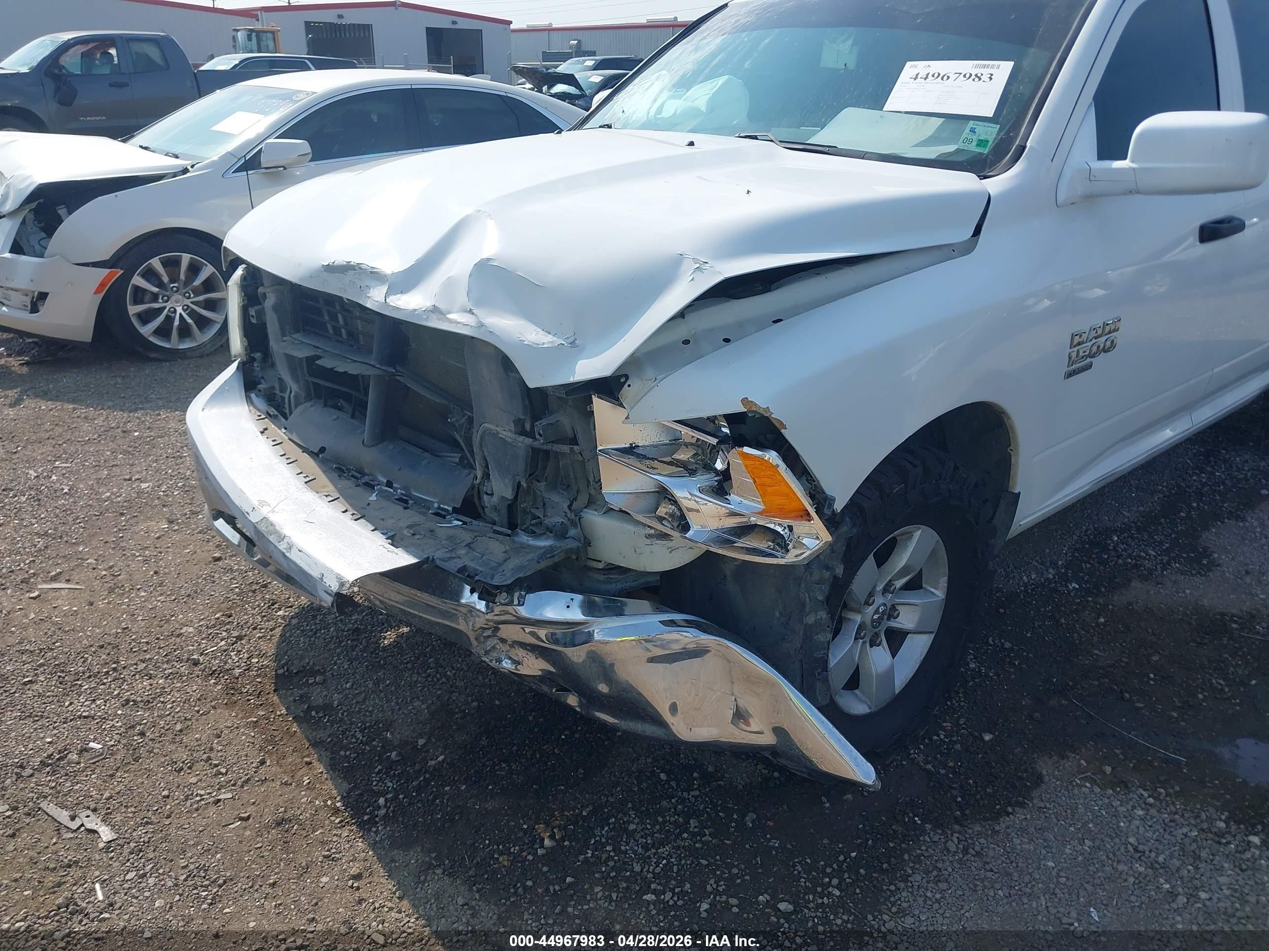 2019 Ram 1500 Classic Tradesman  4x2 6'4 Box White vin: 1C6RR6FG8KS529893