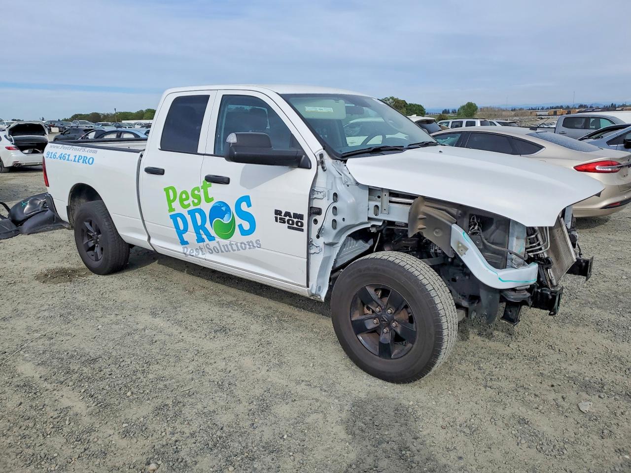 2024 Dodge Ram 1500 White vin: 1C6RR6FG8RS152685