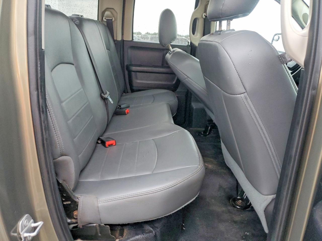 2015 Ram 1500 St Tan vin: 1C6RR6FG9FS702679