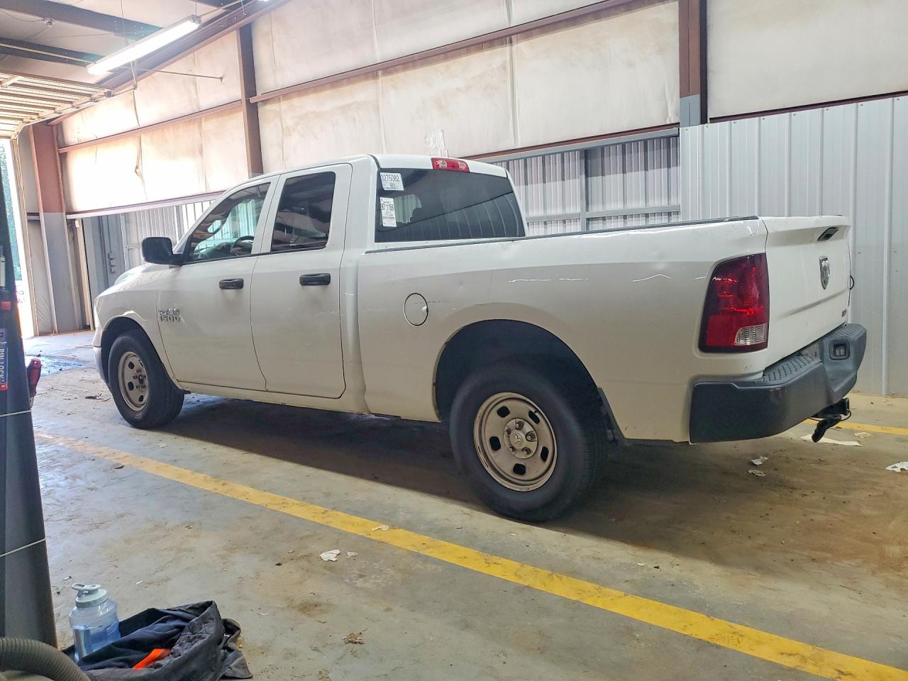 2015 Ram 1500 St White vin: 1C6RR6FGXFS709284