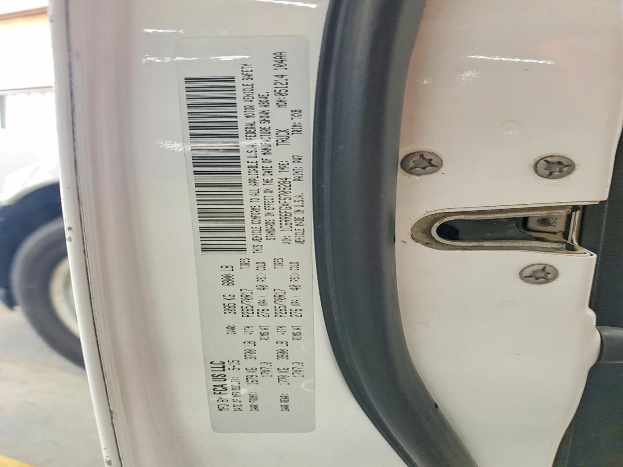 2015 Ram 1500 St White vin: 1C6RR6FGXFS709284