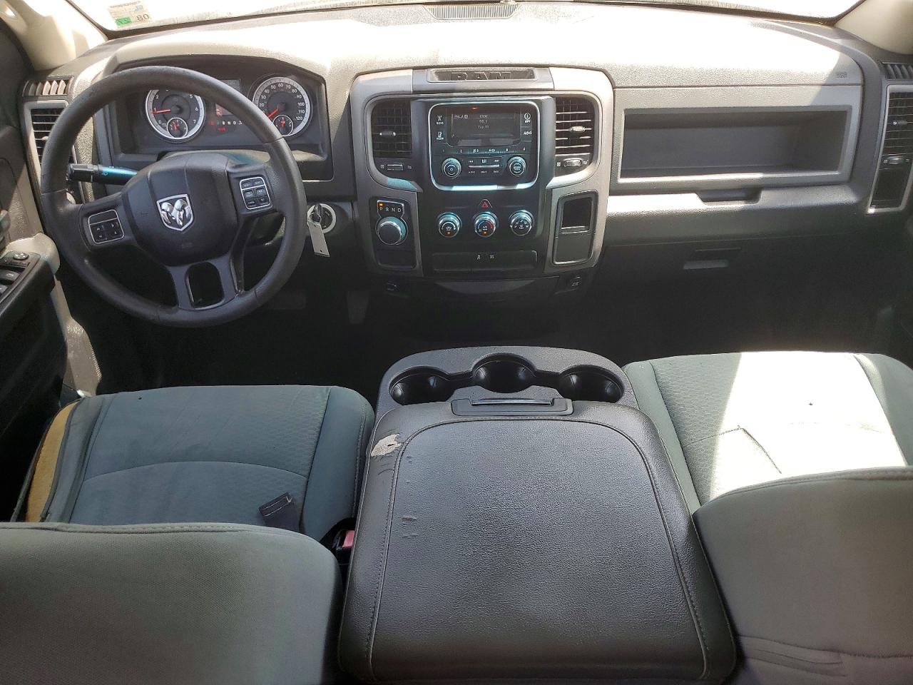 2015 Ram 1500 St White vin: 1C6RR6FGXFS755813