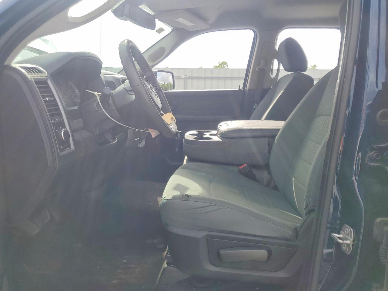 2019 Ram 1500 Classic Tradesman Синий vin: 1C6RR6FGXKS733479