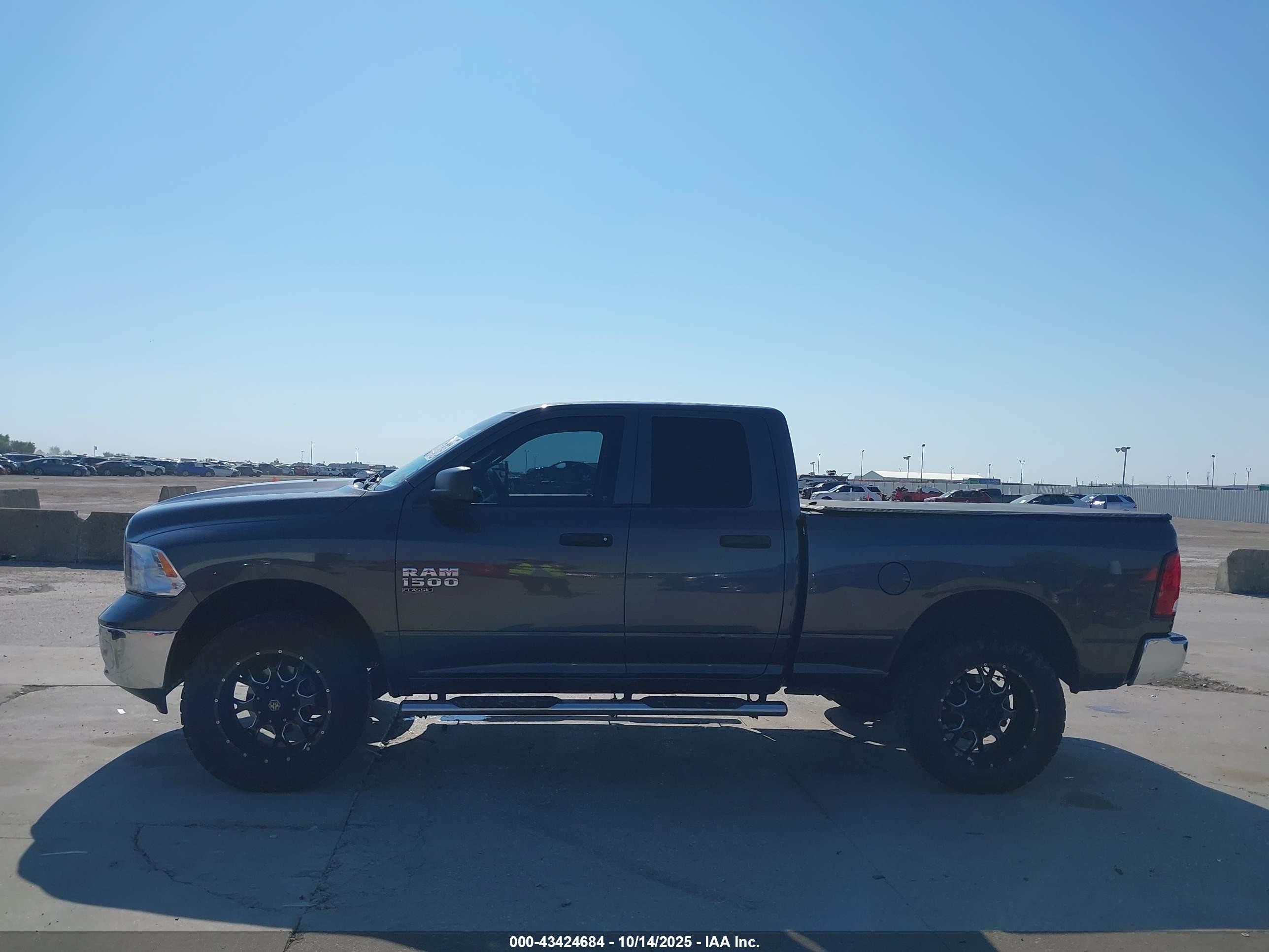 2020 Ram 1500 Classic Tradesman  4x2 6'4 Box Gray vin: 1C6RR6FGXLS138956