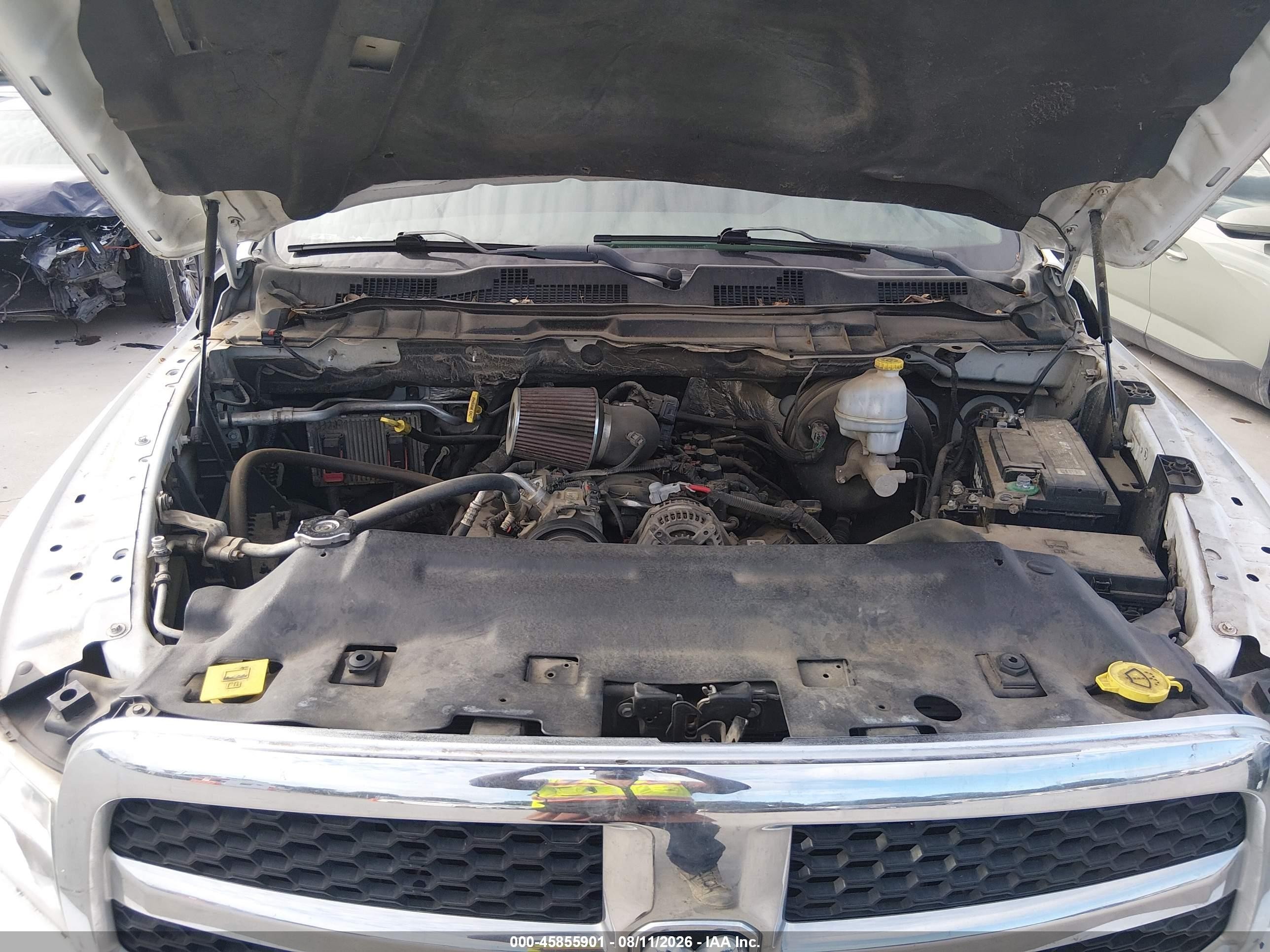 2013 Ram 1500 White vin: 1C6RR6FP0DS581327