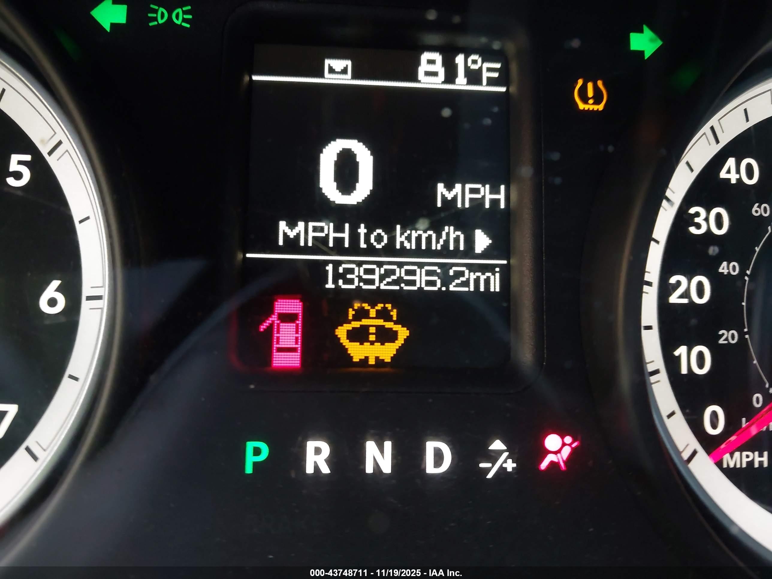 2013 Ram 1500 Tradesman Красный vin: 1C6RR6FP1DS558218