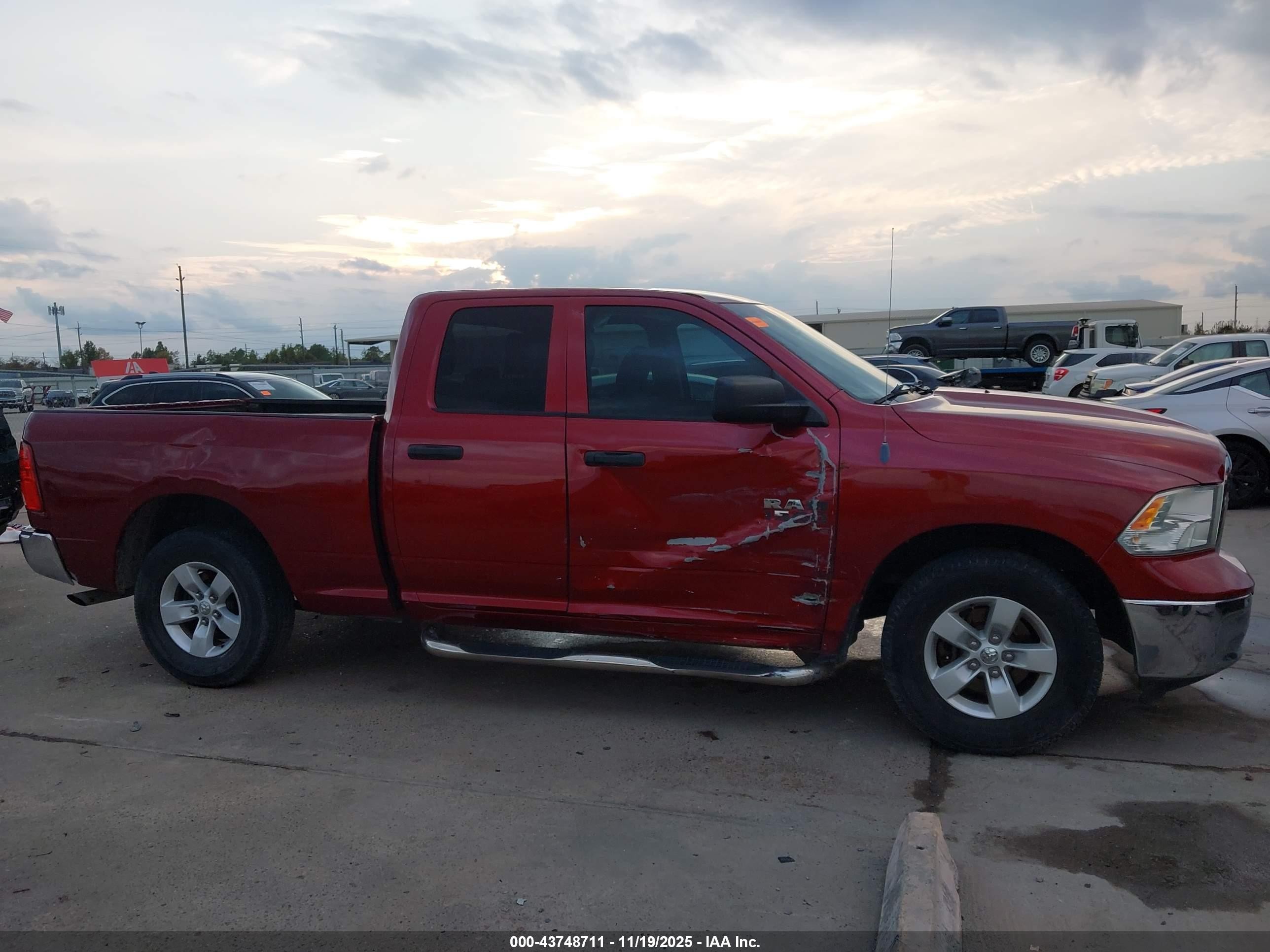 2013 Ram 1500 Tradesman Красный vin: 1C6RR6FP1DS558218