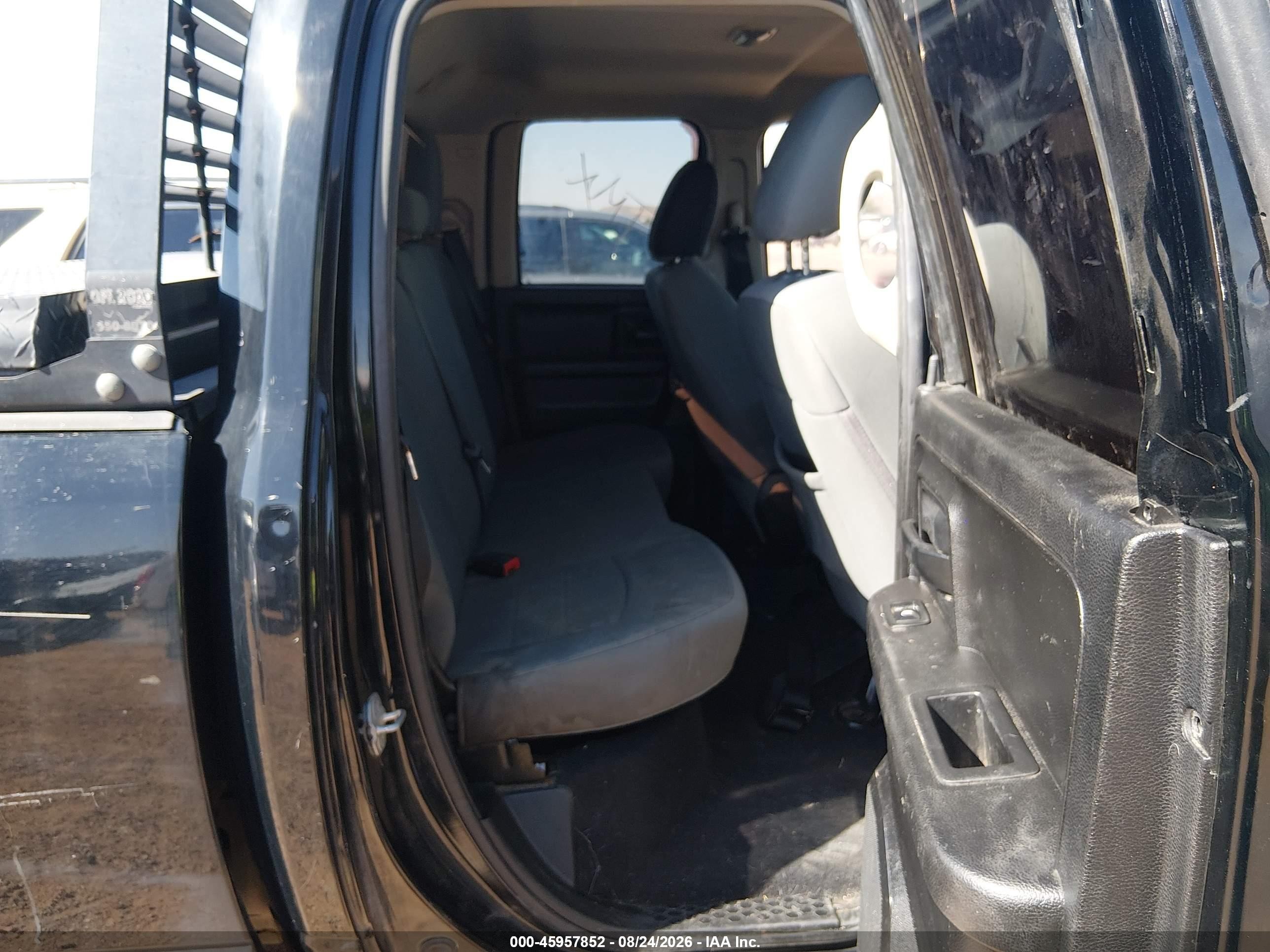 2013 Ram 1500 Tradesman Черный vin: 1C6RR6FP8DS628362