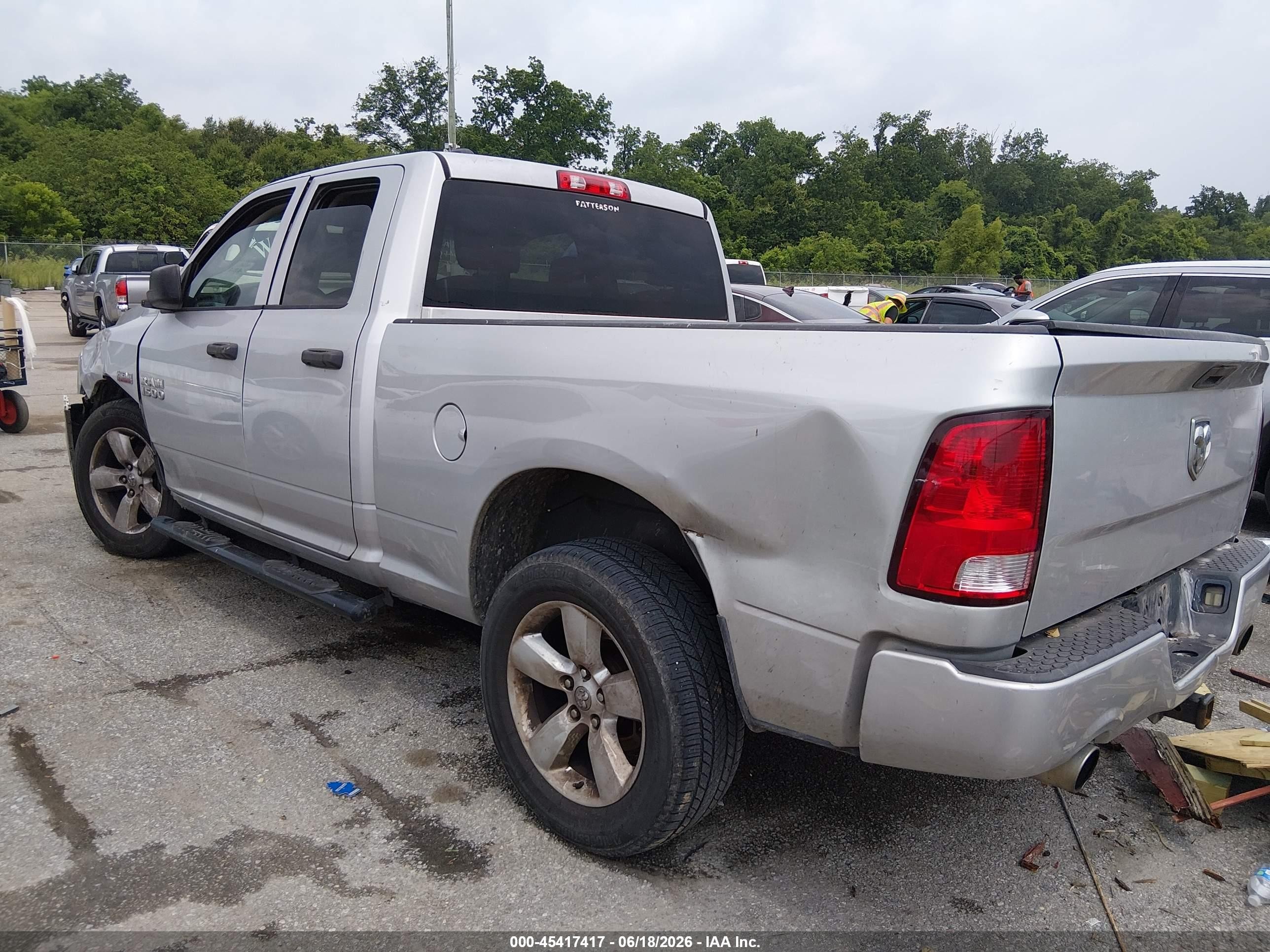 2014 Ram 1500 Express Серебряный vin: 1C6RR6FT0ES128646