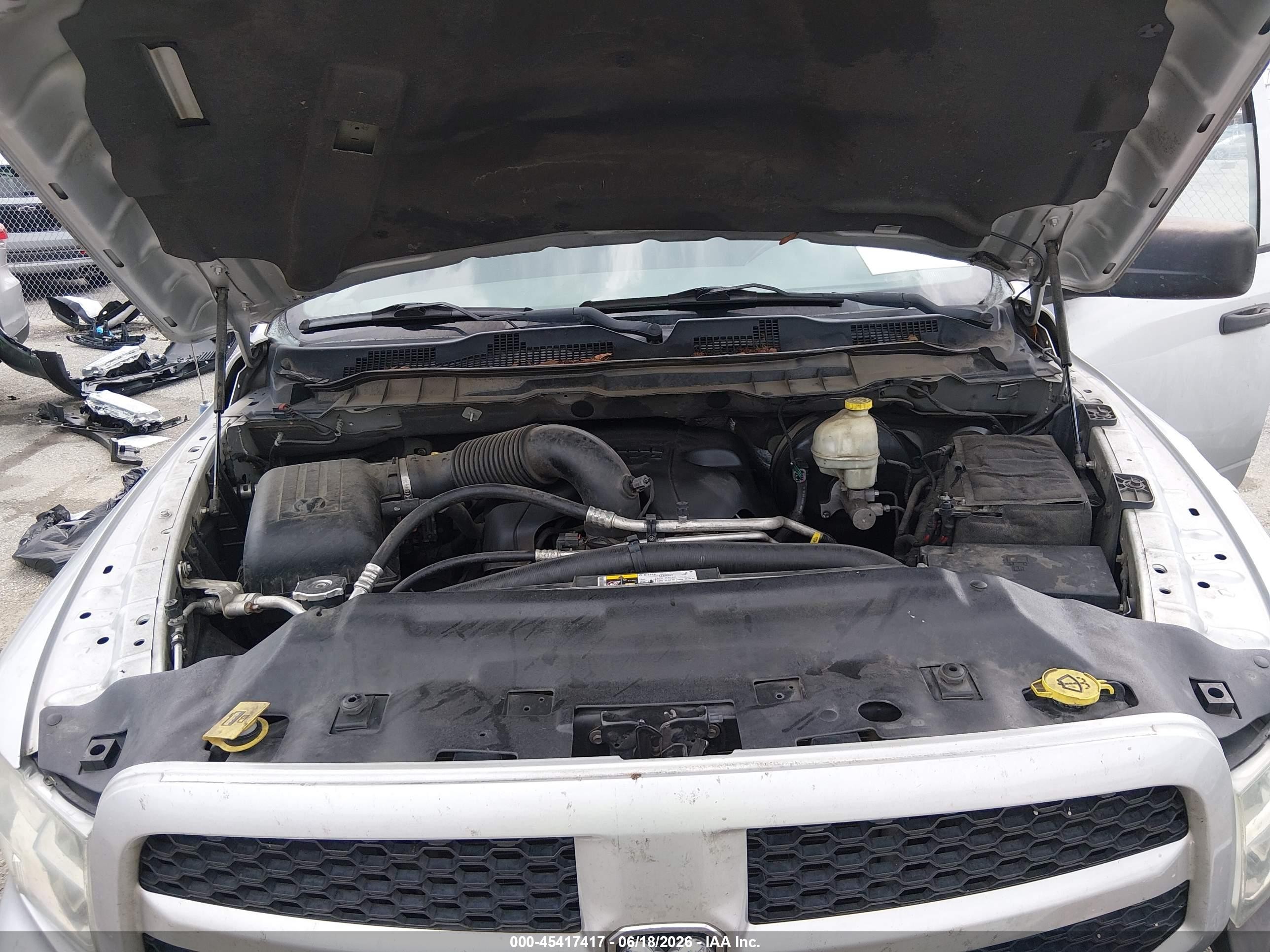 2014 Ram 1500 Express Серебряный vin: 1C6RR6FT0ES128646