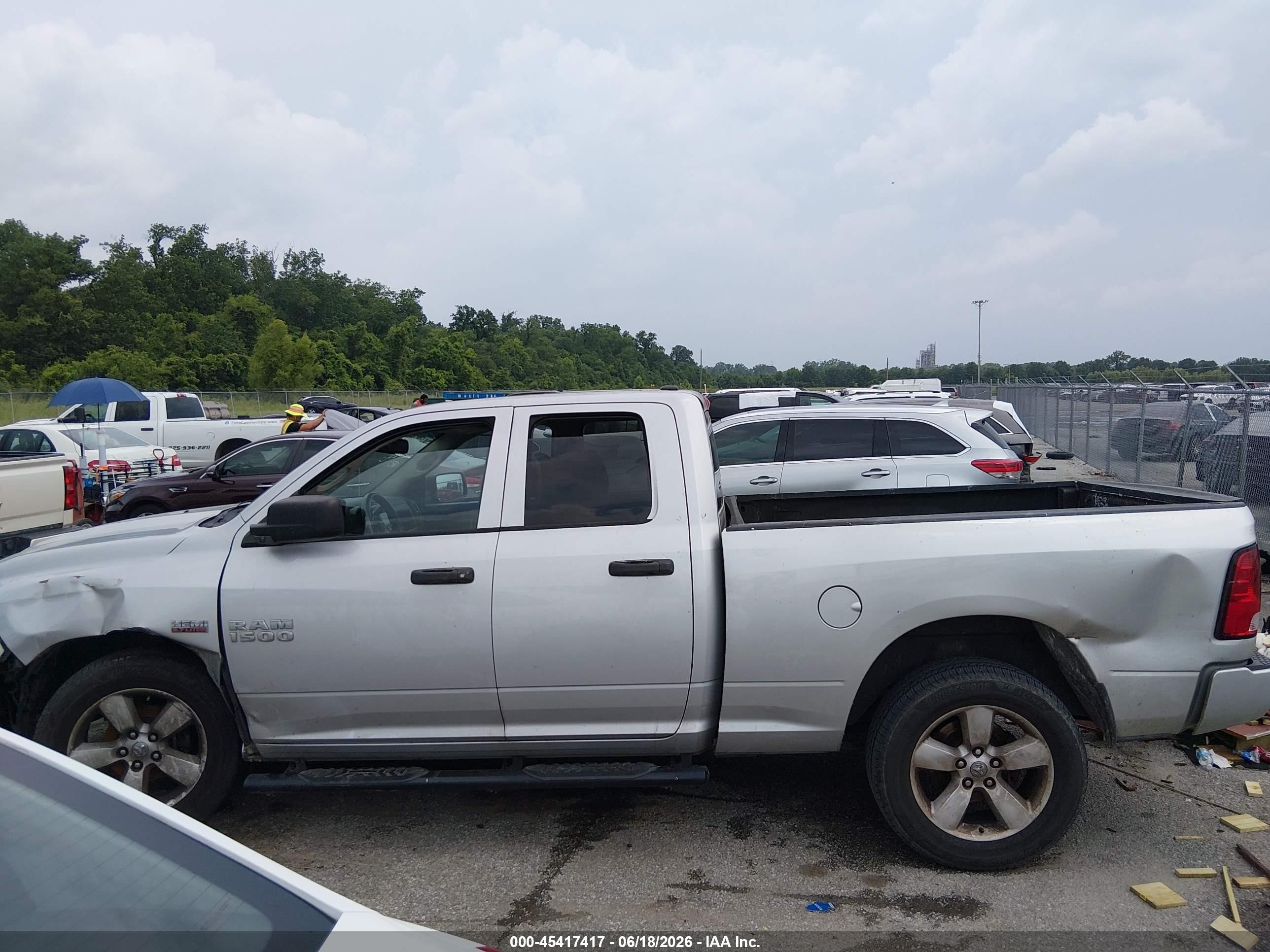 2014 Ram 1500 Express Серебряный vin: 1C6RR6FT0ES128646